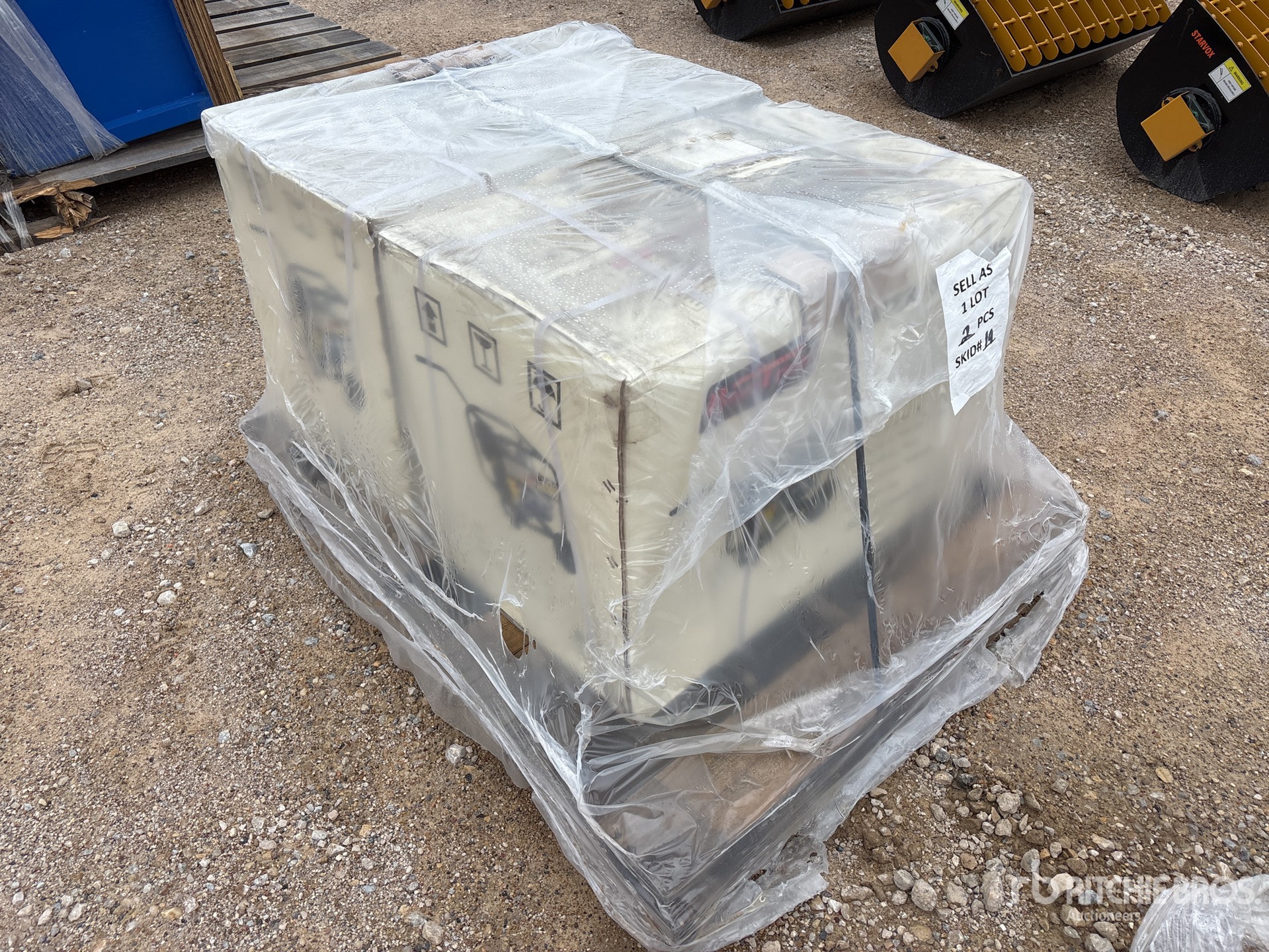 General Appearance with Bild, Ecke hinten links