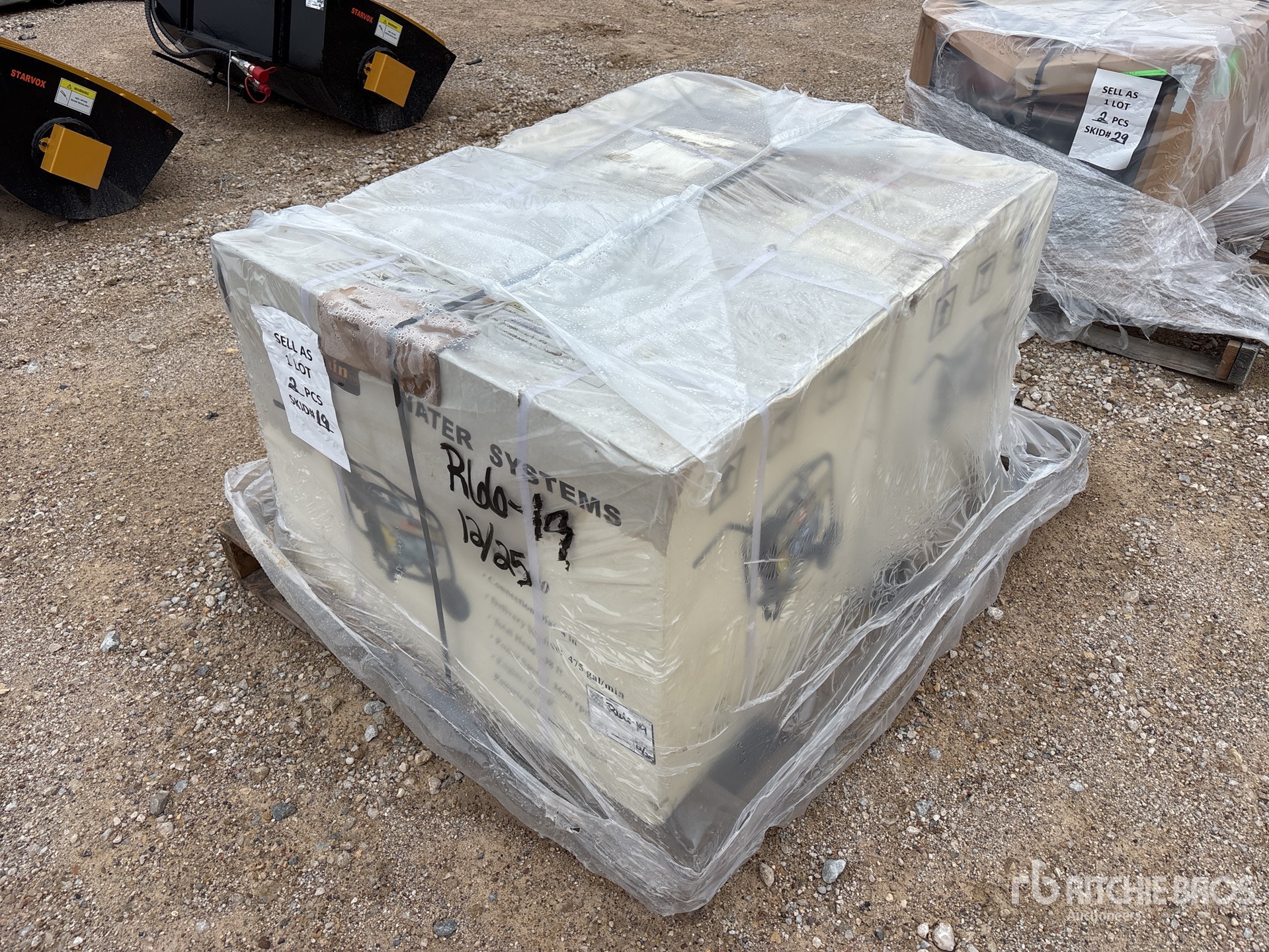 General Appearance with Bild, Ecke vorne links