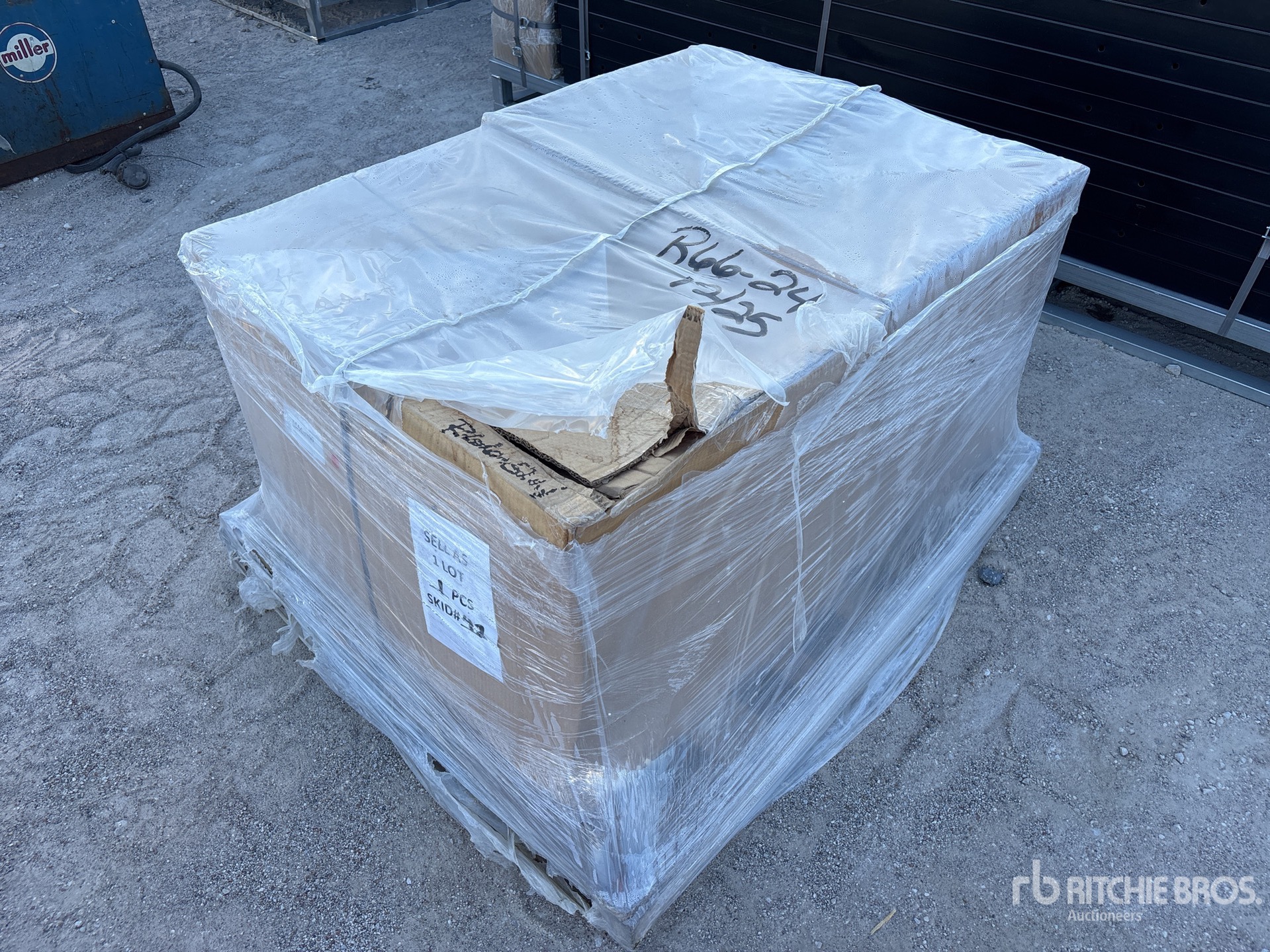 General Appearance with Picture, Left Front Corner