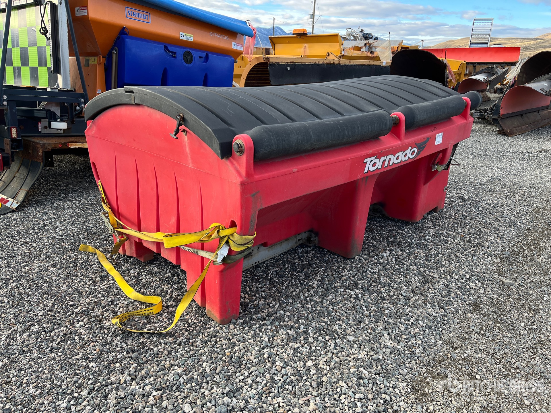 General Appearance with Featured Photo