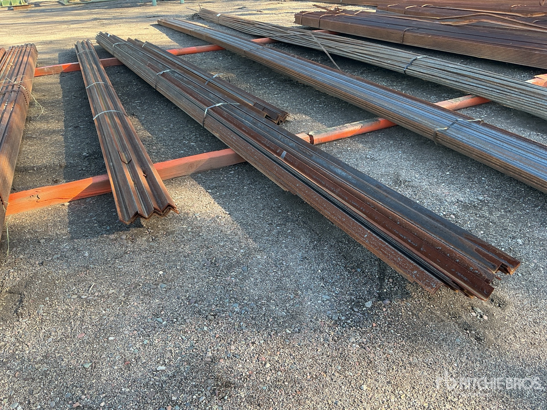 General Appearance with Bild, Ecke hinten rechts