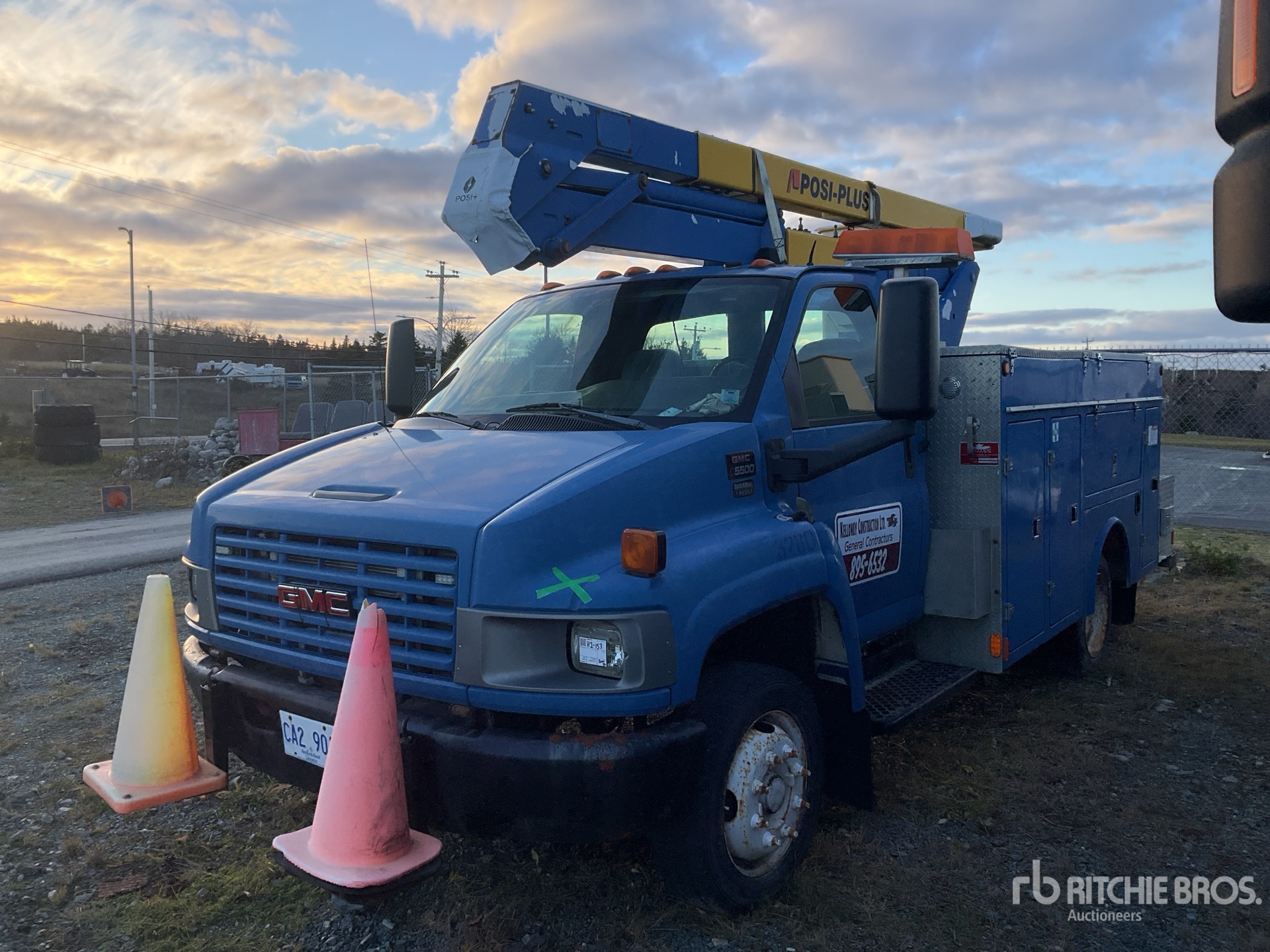 General Appearance with Picture, Left Front Corner