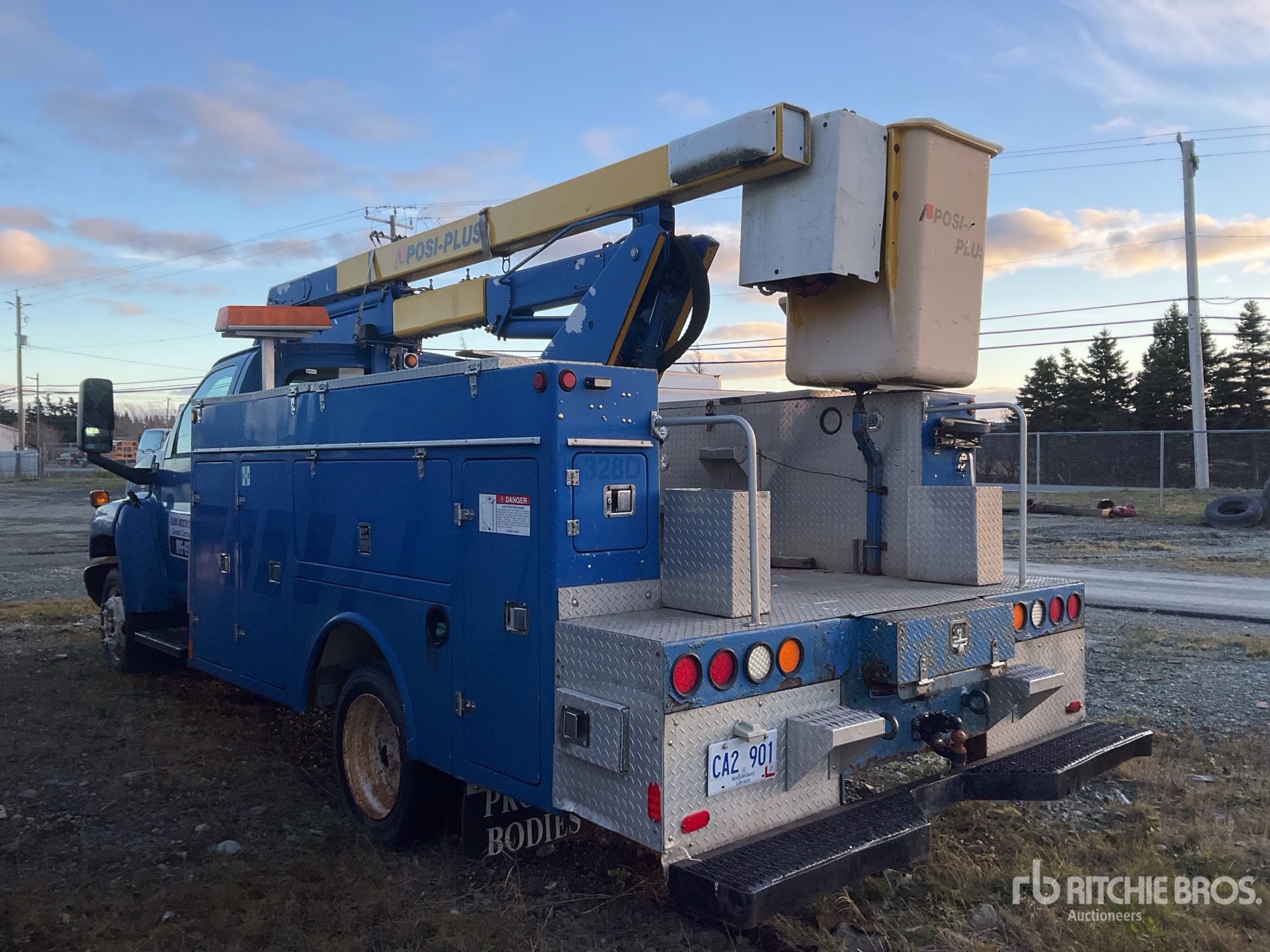 General Appearance with Picture, Left Rear Corner