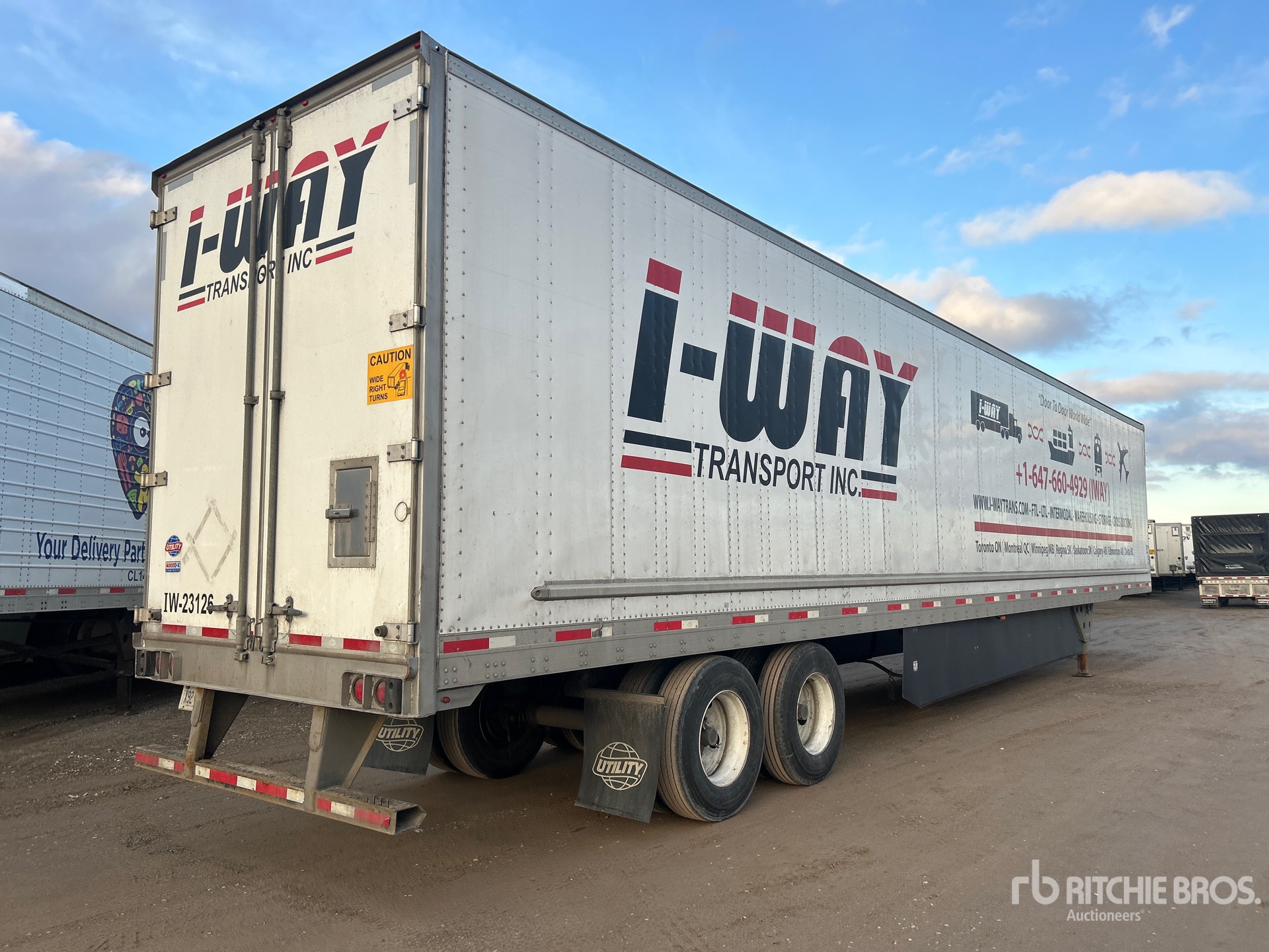 General Appearance with Foto, angolo anteriore sinistro