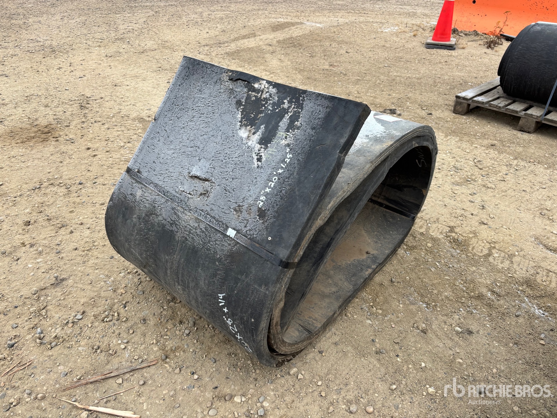 General Appearance with Image, coin avant droit