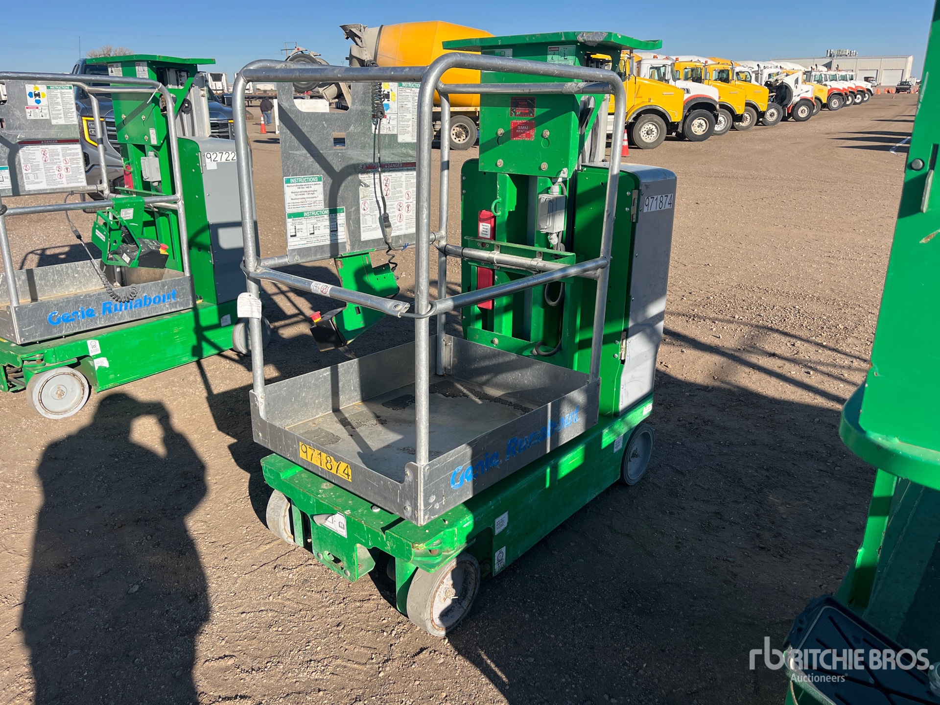 General Appearance with Foto, angolo posteriore sinistro