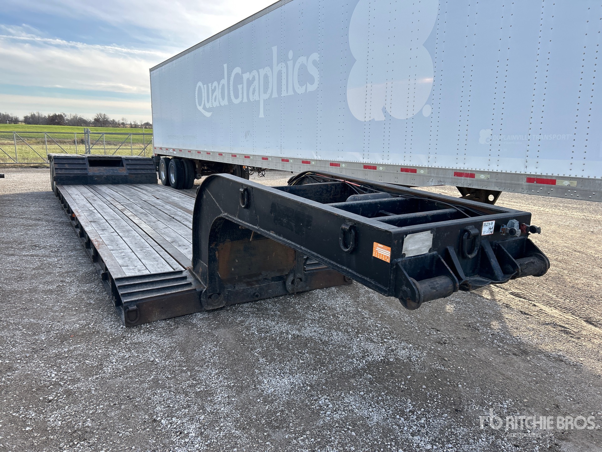 General Appearance with Foto, angolo anteriore destro