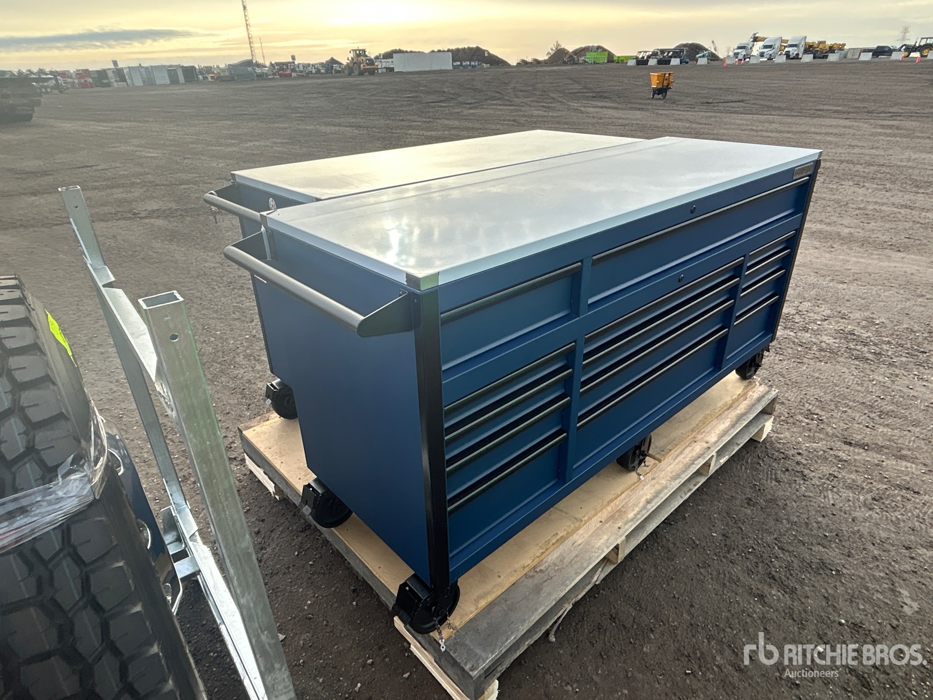 General Appearance with Imagen: esquina trasera izquierda