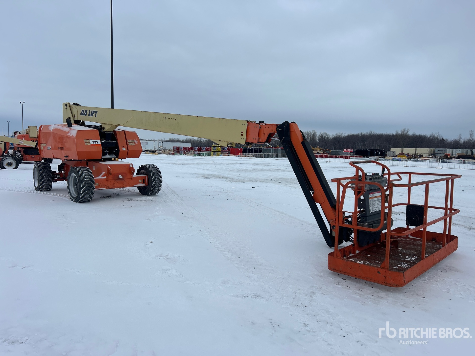 General Appearance with Picture, Right Front Corner