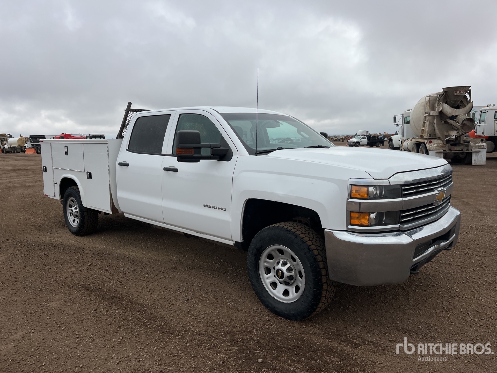 General Appearance with Picture, Right Front Corner