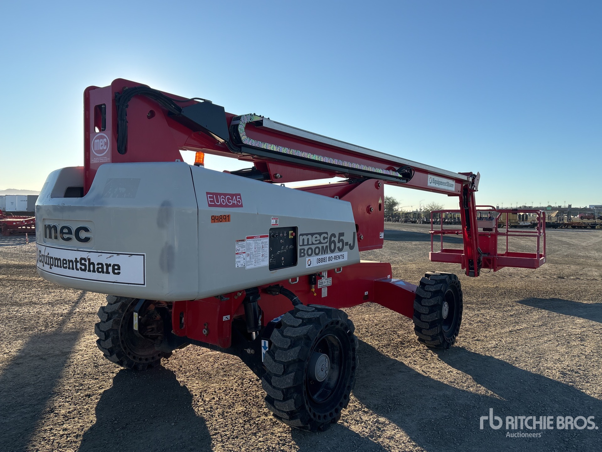 General Appearance with Imagen: esquina trasera derecha