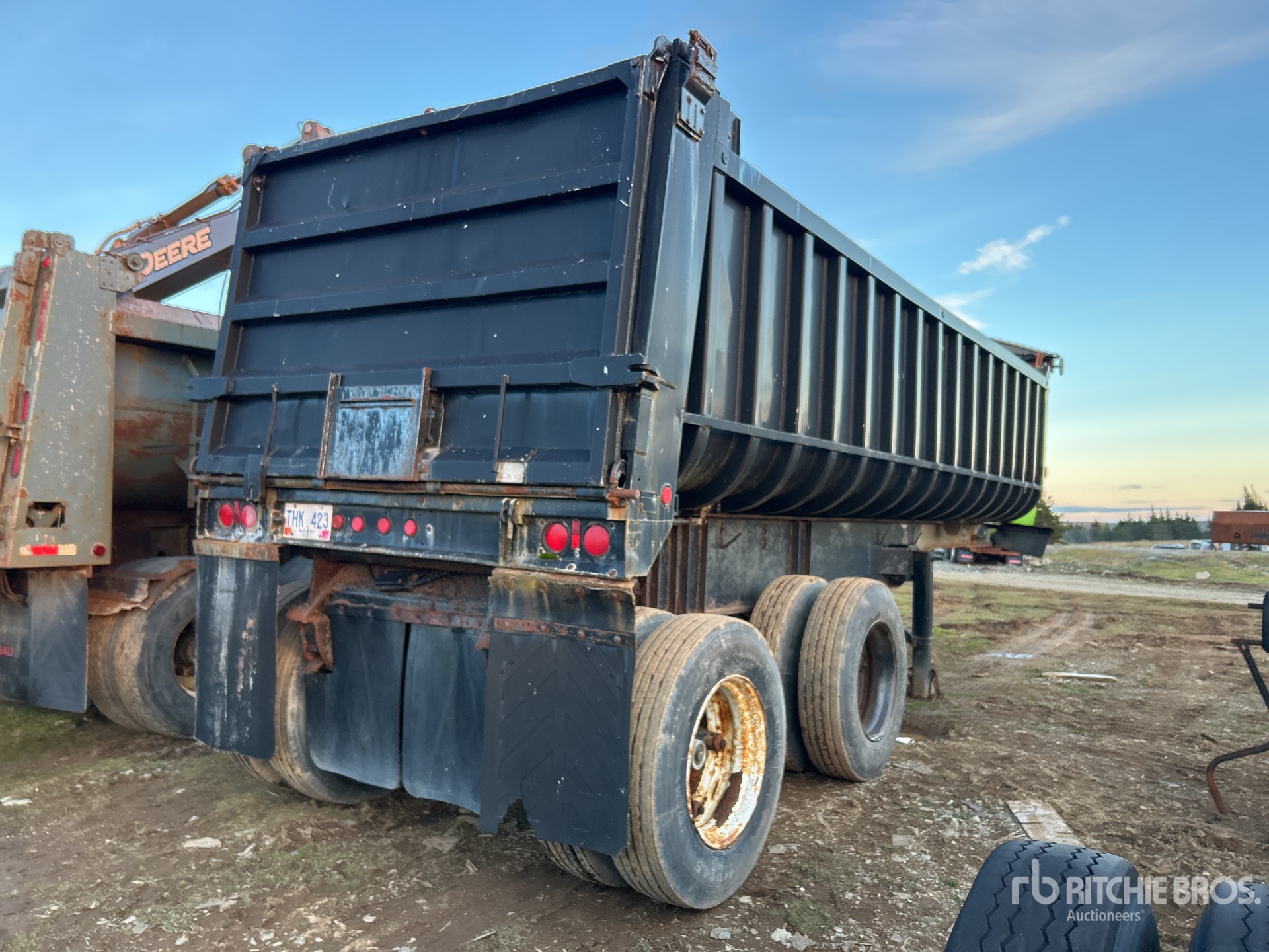 General Appearance with Imagen: esquina trasera derecha