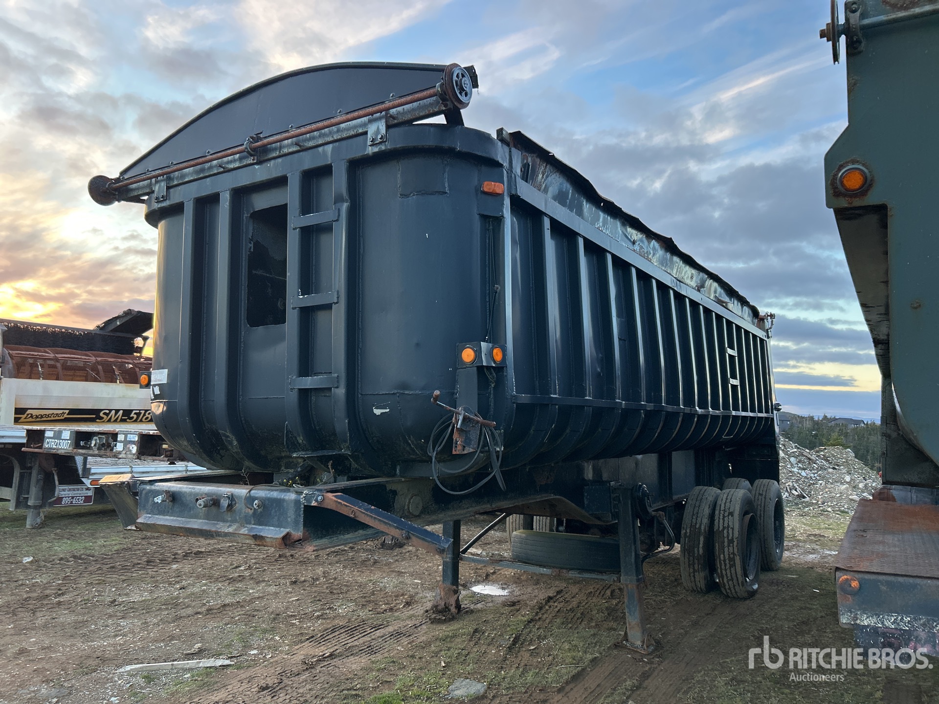 General Appearance with Featured Photo