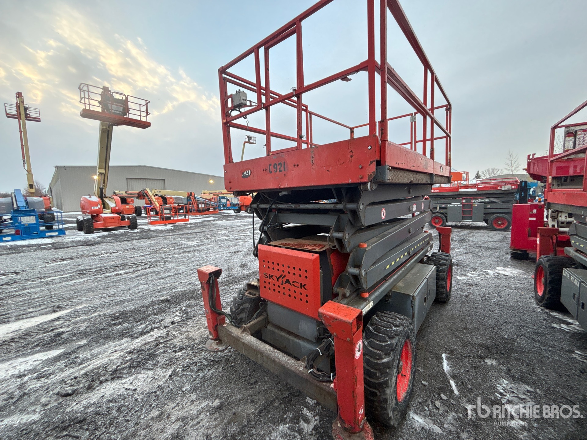 General Appearance with Picture, Right Front Corner