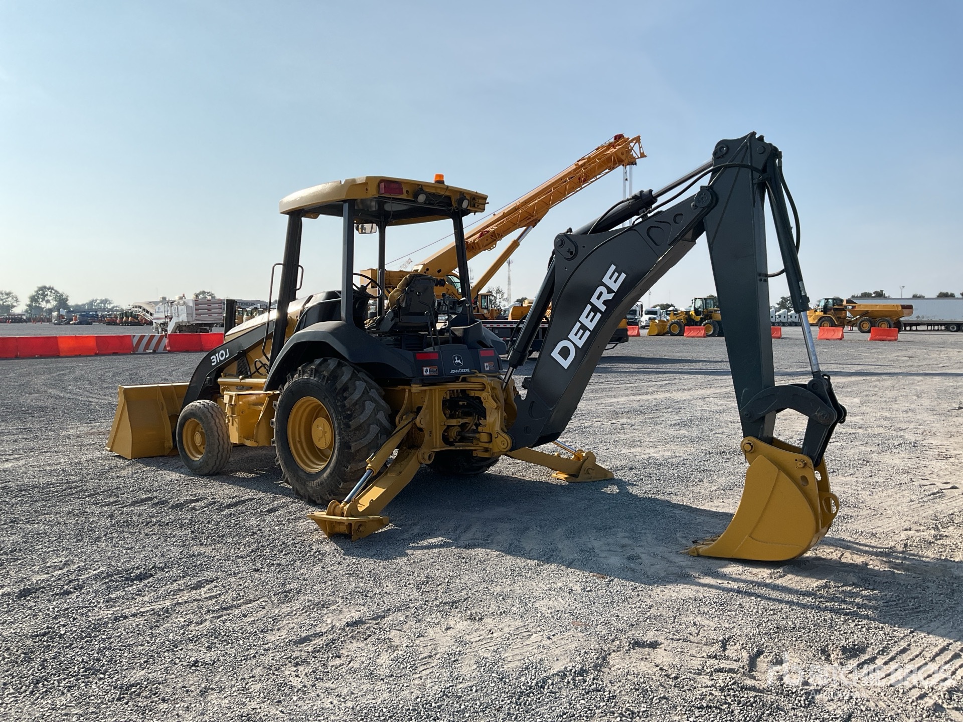 General Appearance with Foto, angolo posteriore sinistro