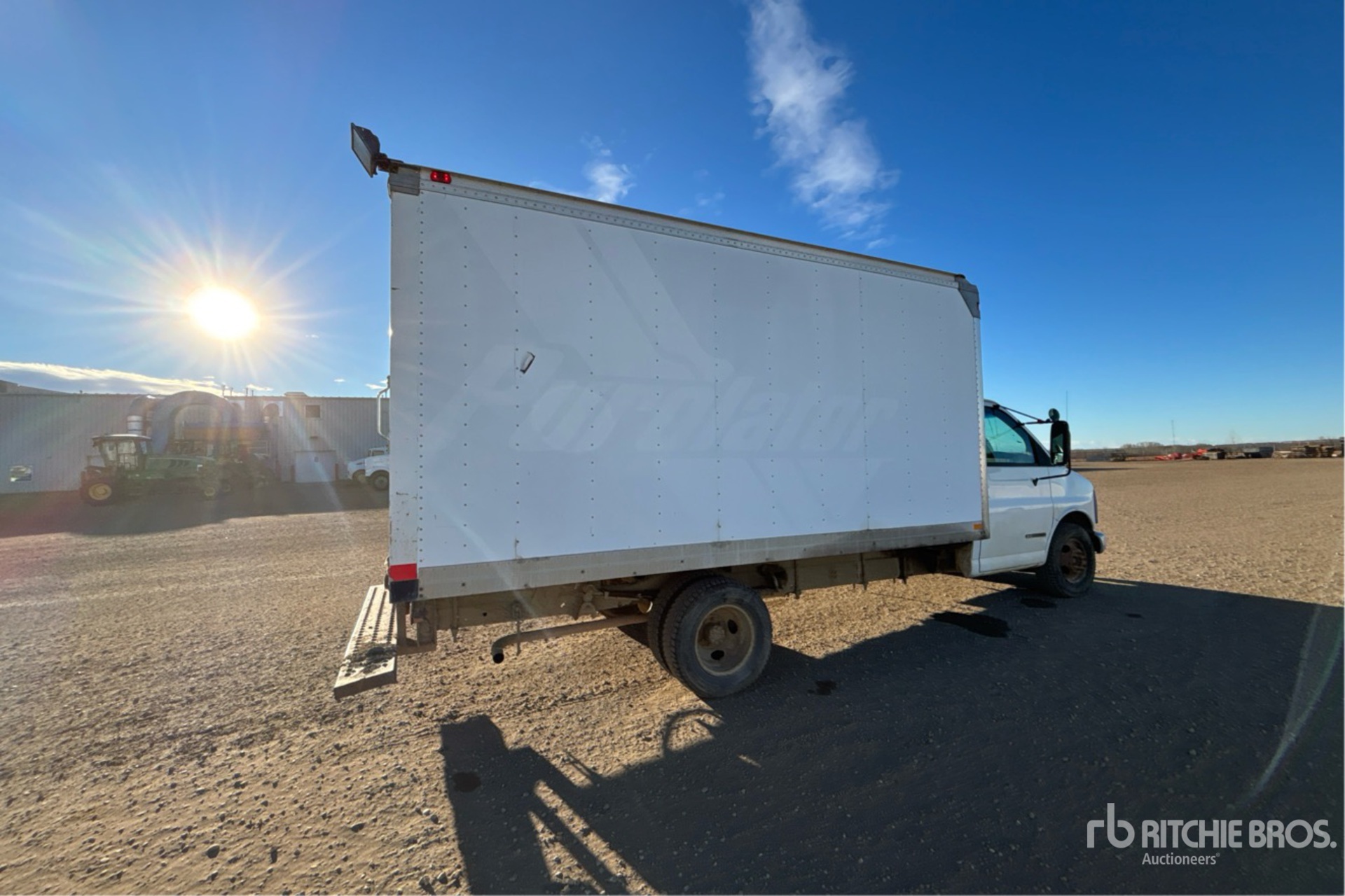 General Appearance with Foto, angolo anteriore sinistro