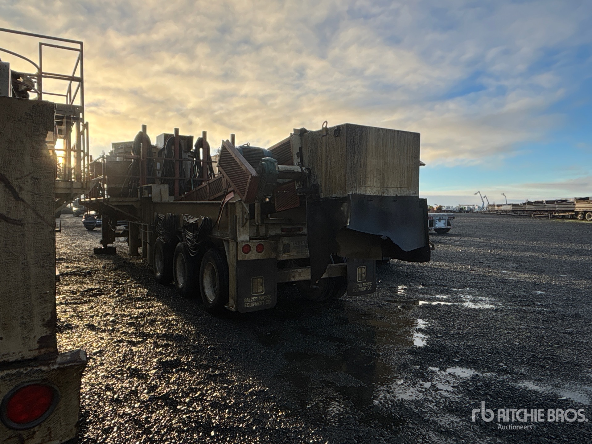 General Appearance with Imagen: esquina trasera izquierda