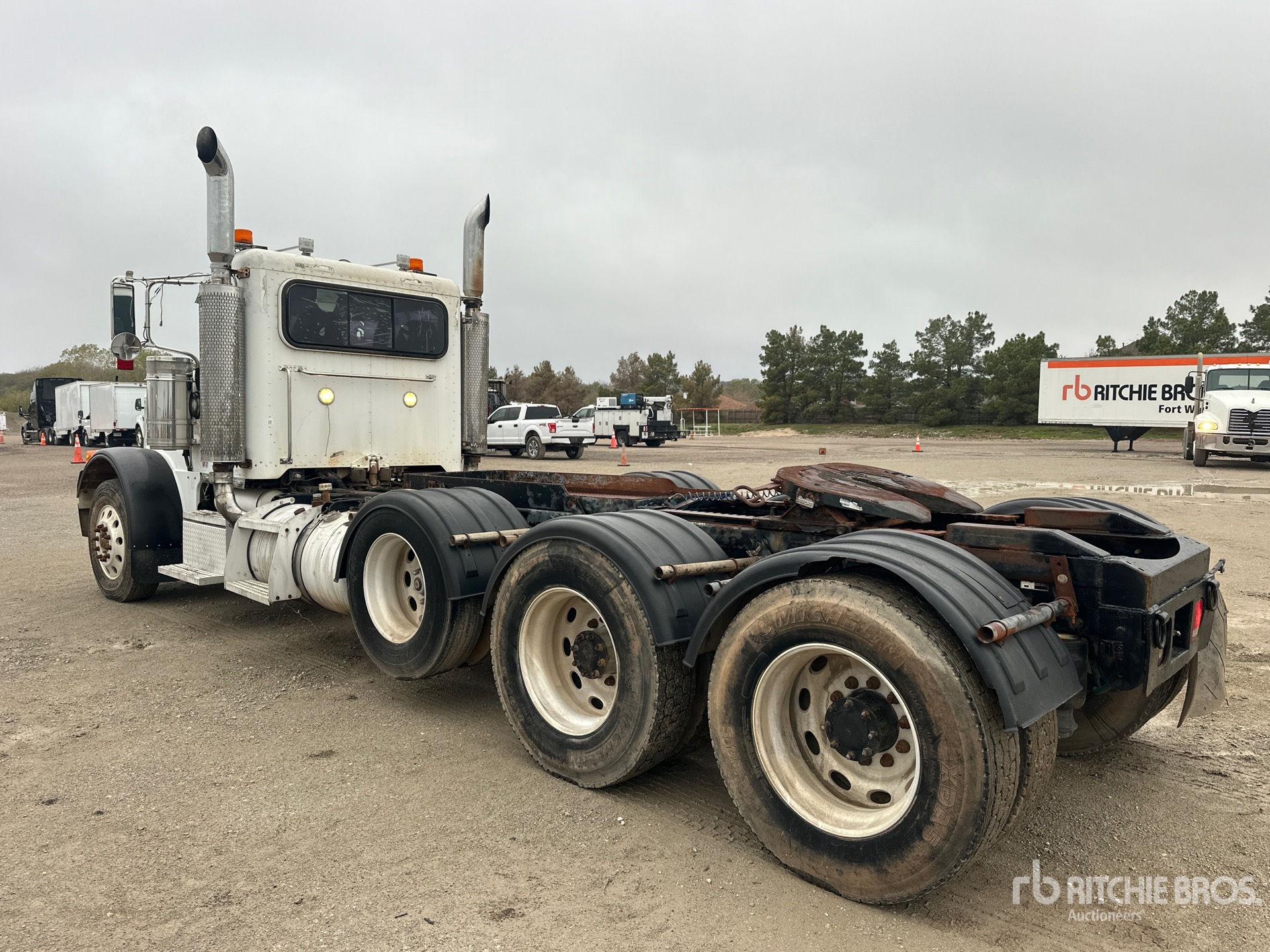 General Appearance with Imagen: esquina trasera izquierda