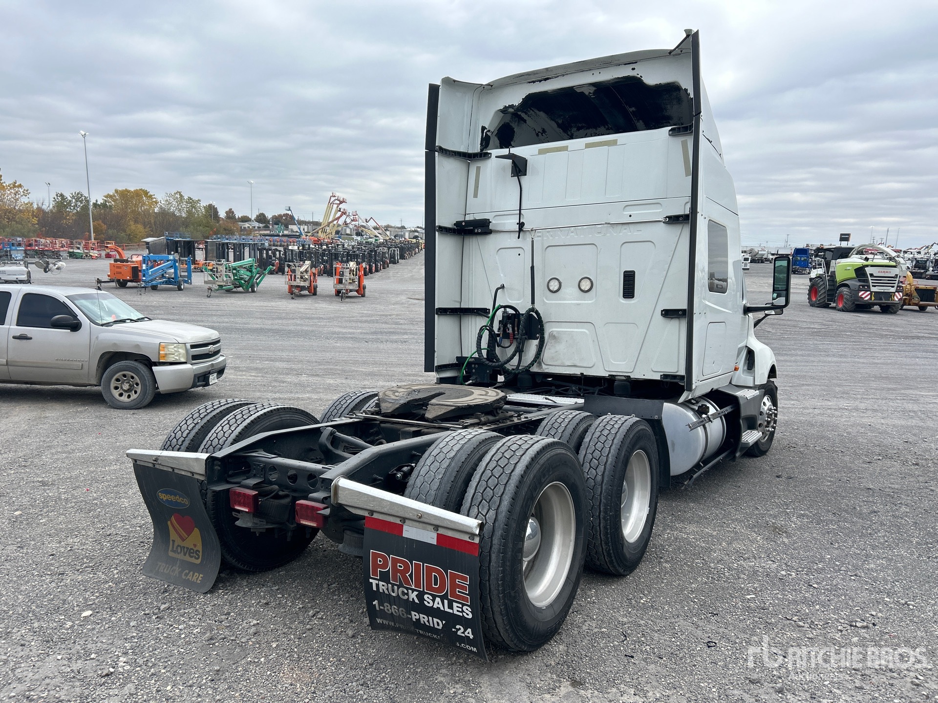 General Appearance with Picture, Right Rear Corner