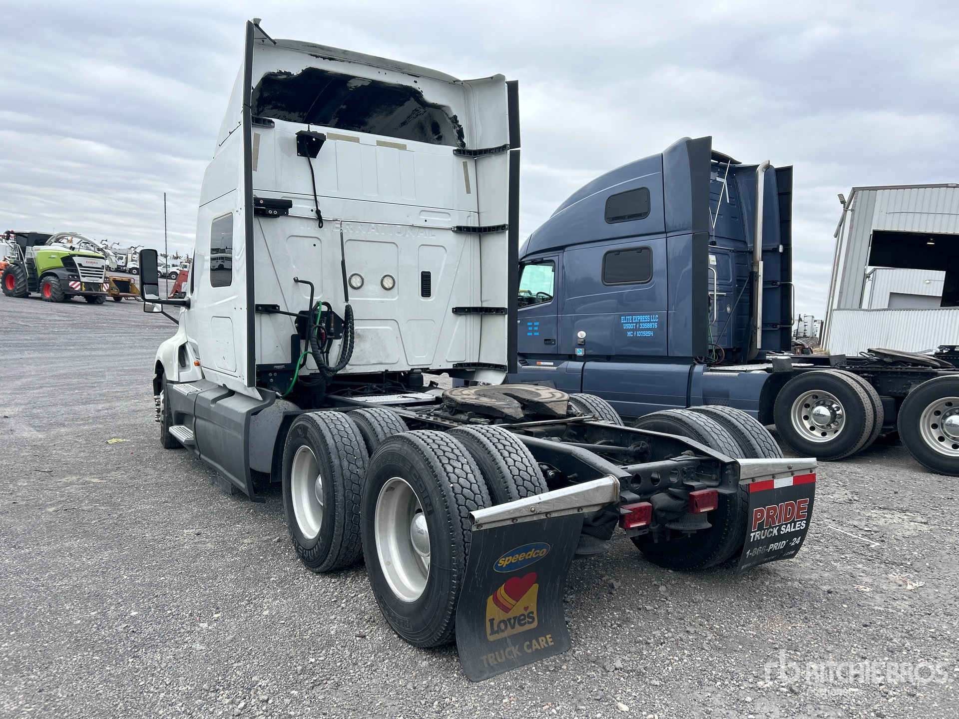 General Appearance with Picture, Left Rear Corner