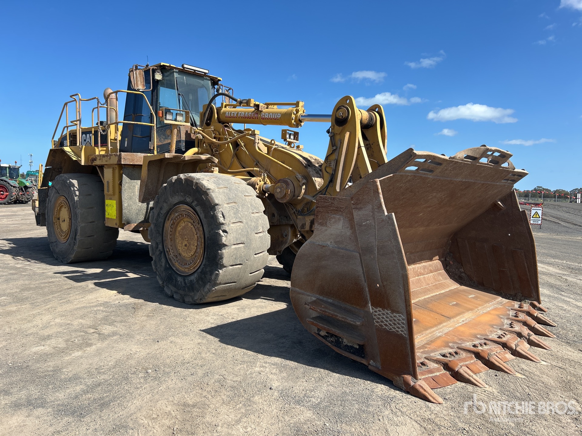 General Appearance with Bild, Ecke vorne rechts