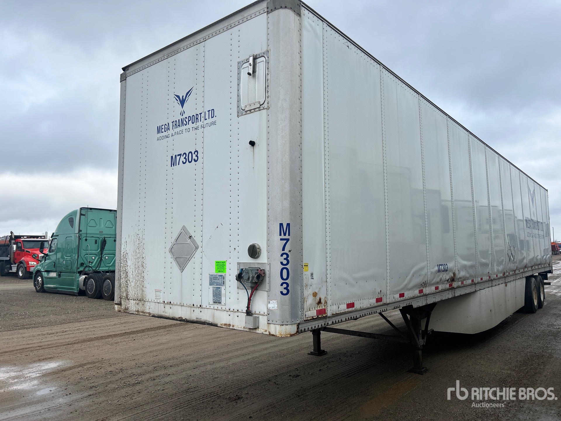 General Appearance with Foto, angolo anteriore sinistro