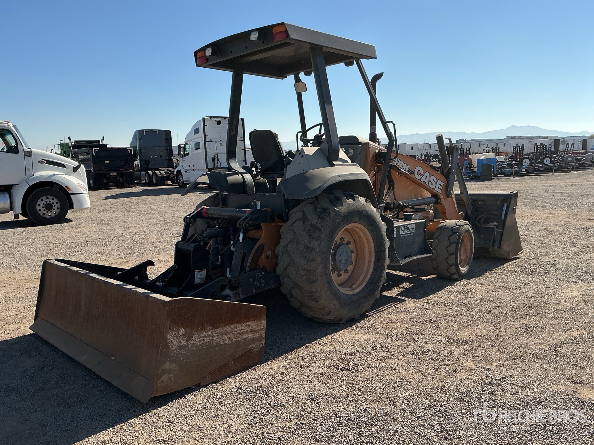 General Appearance with Imagen: esquina trasera derecha