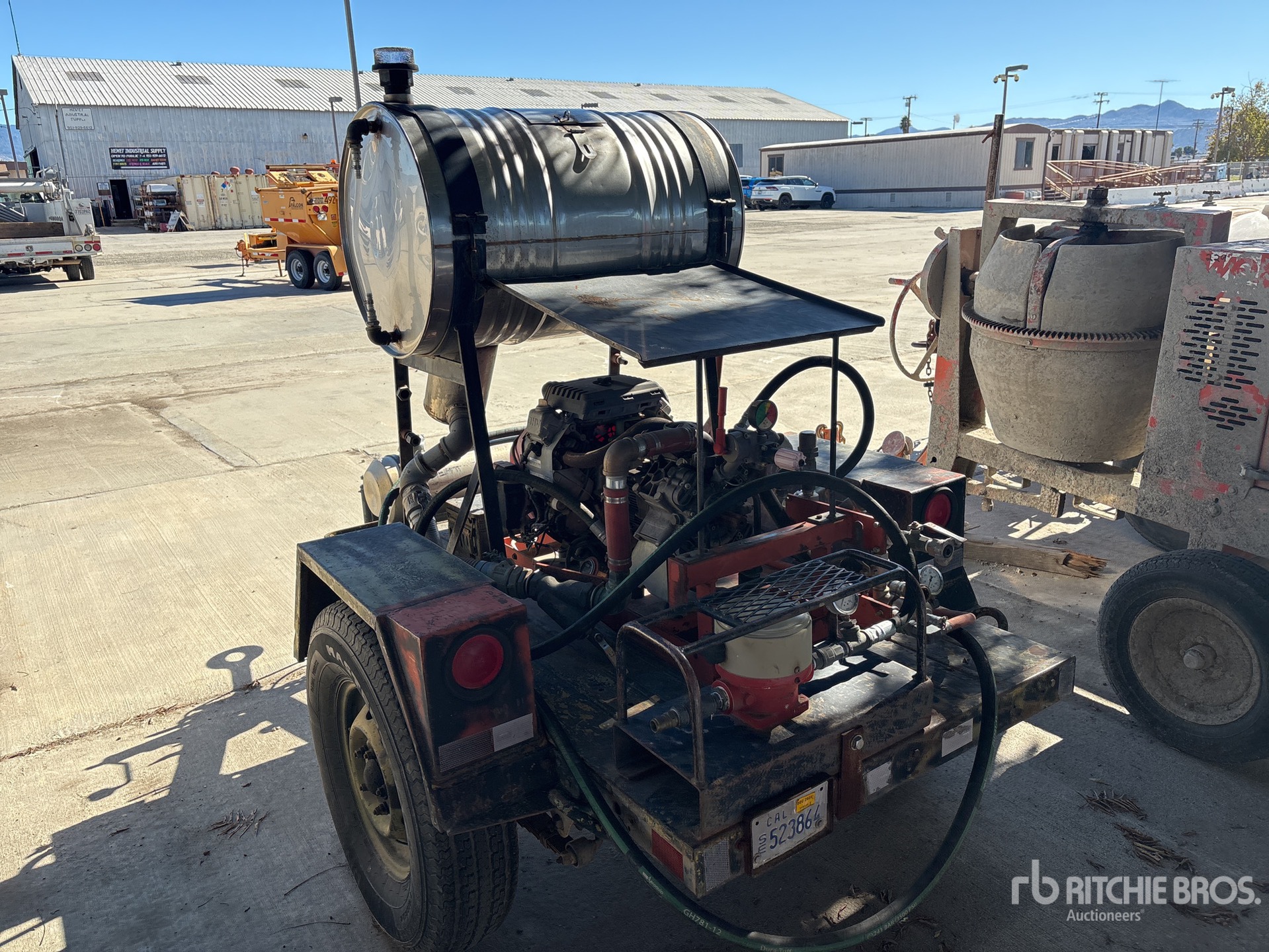 General Appearance with Picture, Left Rear Corner