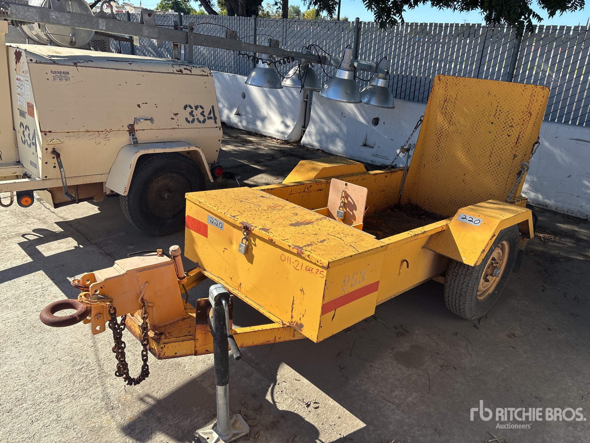 General Appearance with Picture, Left Front Corner