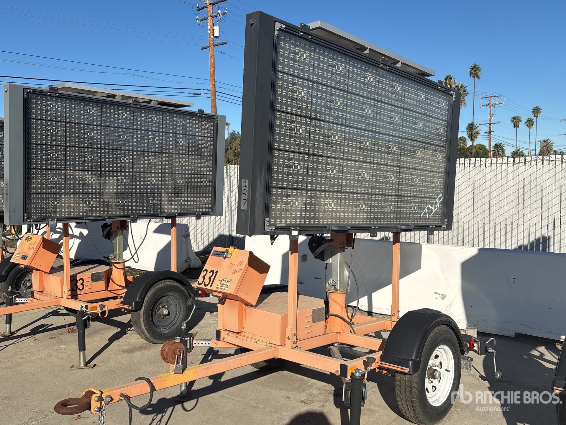 General Appearance with Bild, Ecke vorne links