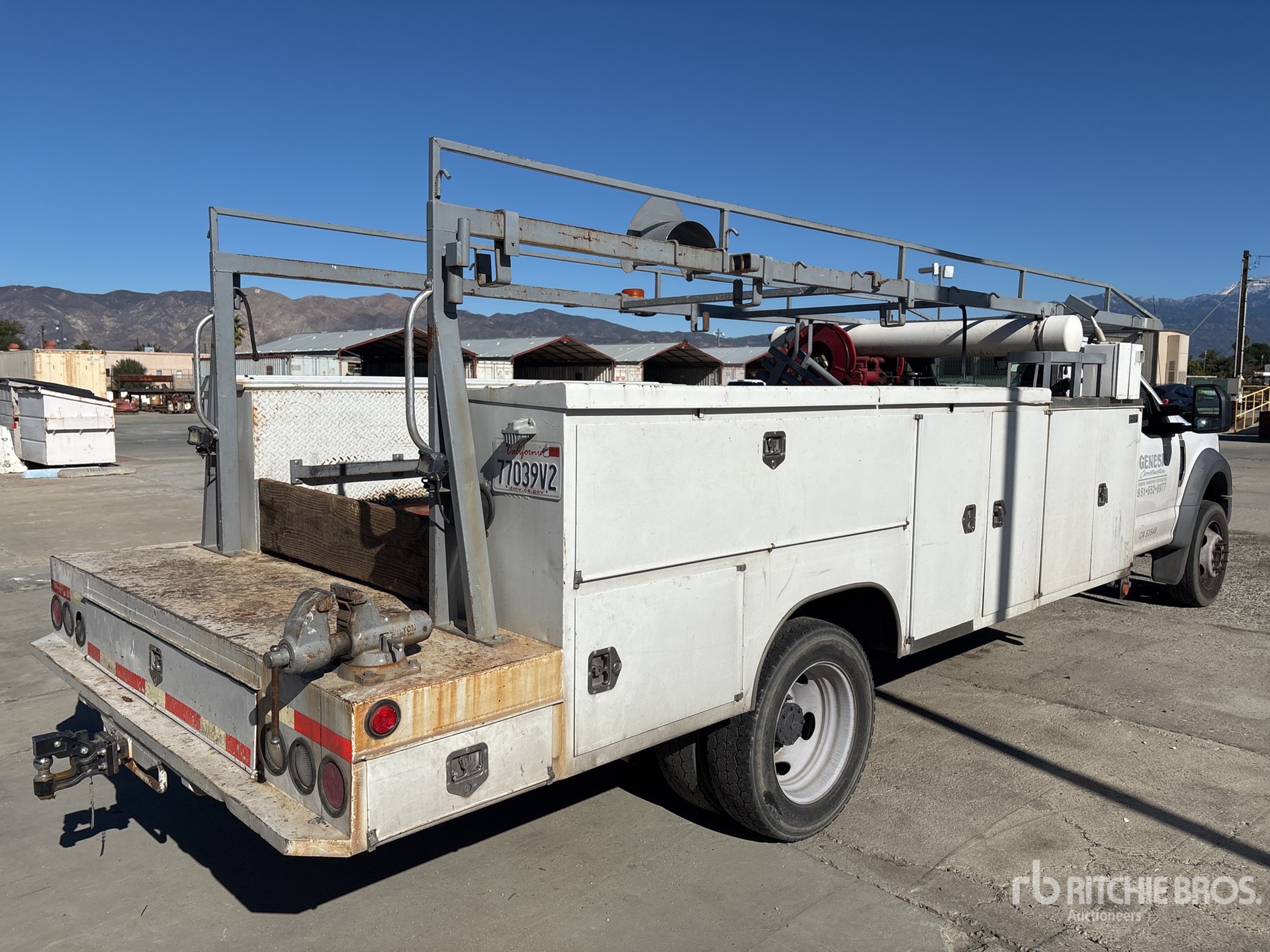 General Appearance with Picture, Right Rear Corner