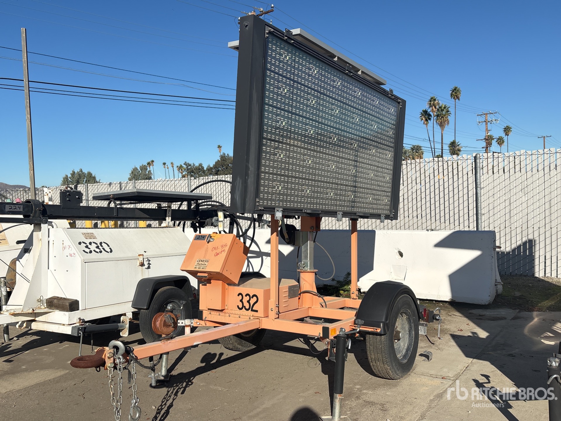 General Appearance with Bild, Ecke vorne links