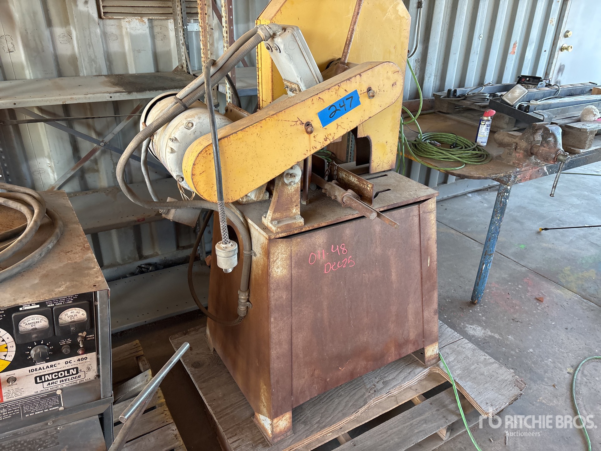 Aspect général with Image, coin avant gauche