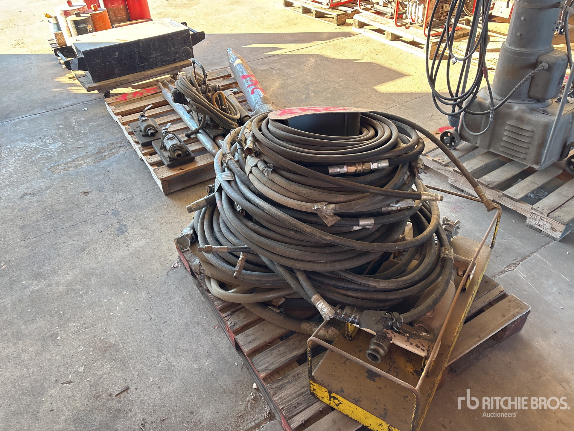 Aspect général with Image, coin avant droit