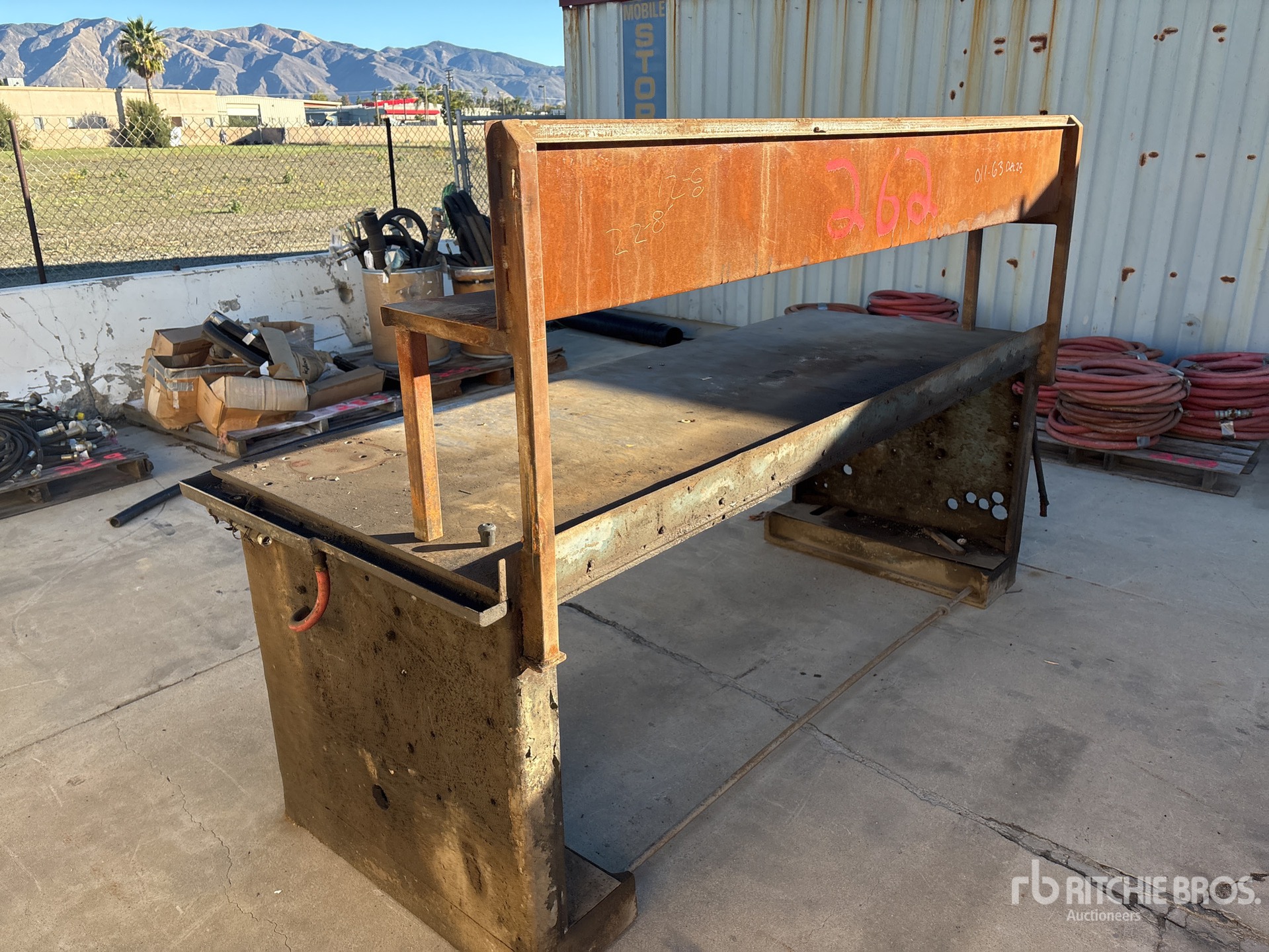 General Appearance with Picture, Right Front Corner