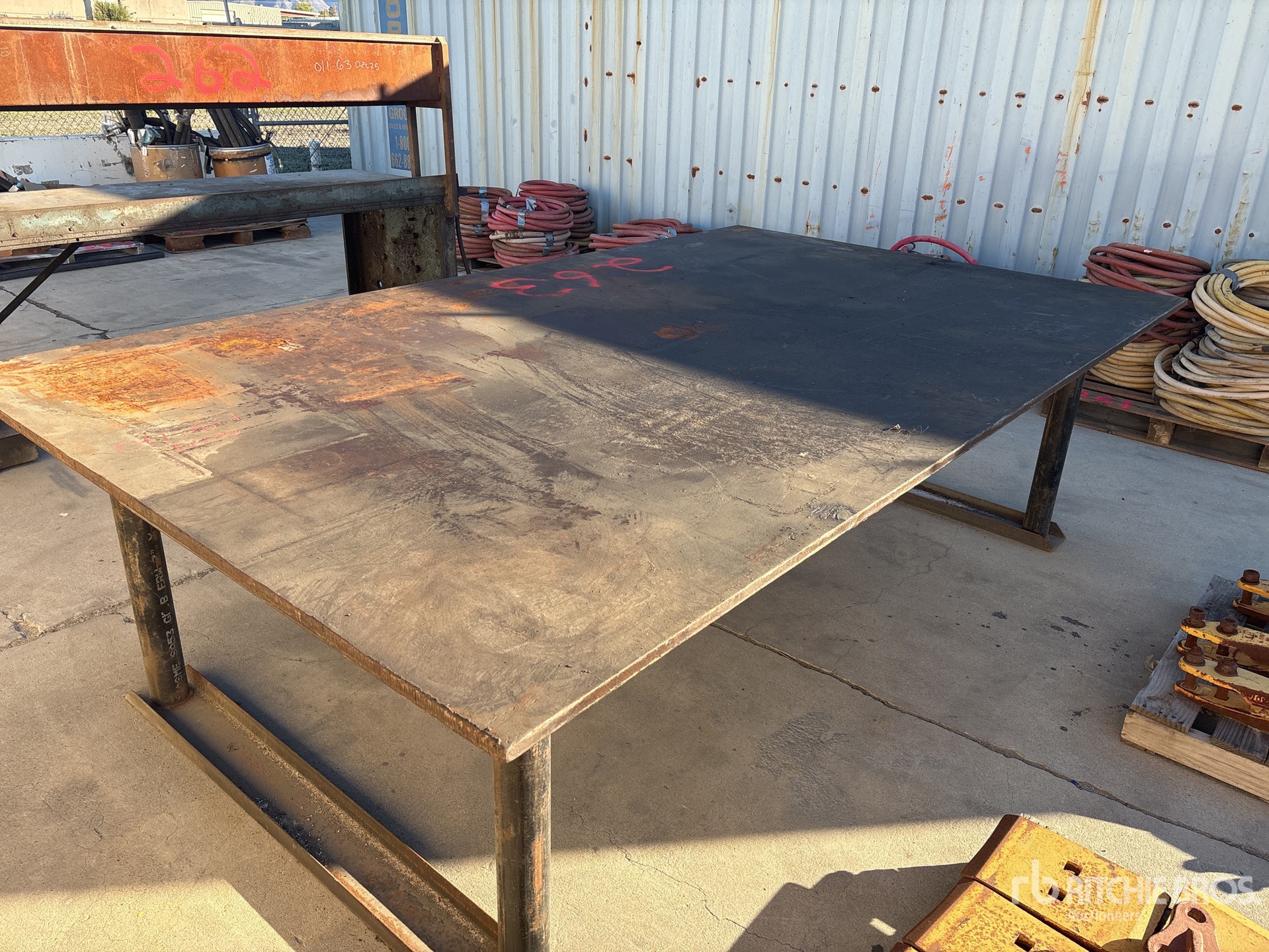 Aspect général with Image, coin avant gauche