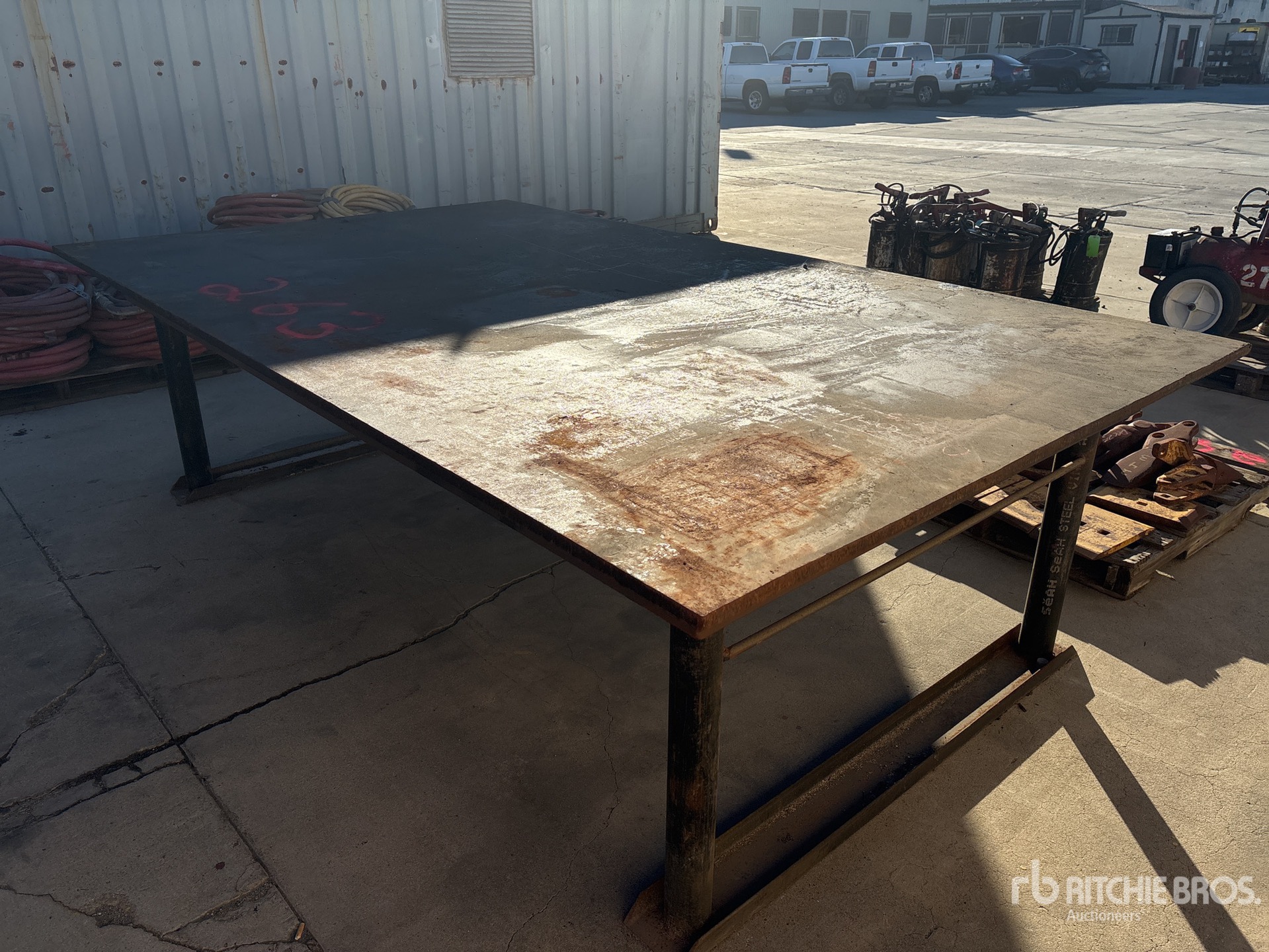 Aspect général with Image, coin avant droit