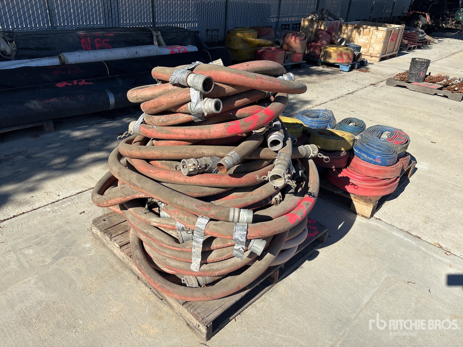 General Appearance with Bild, Ecke vorne rechts