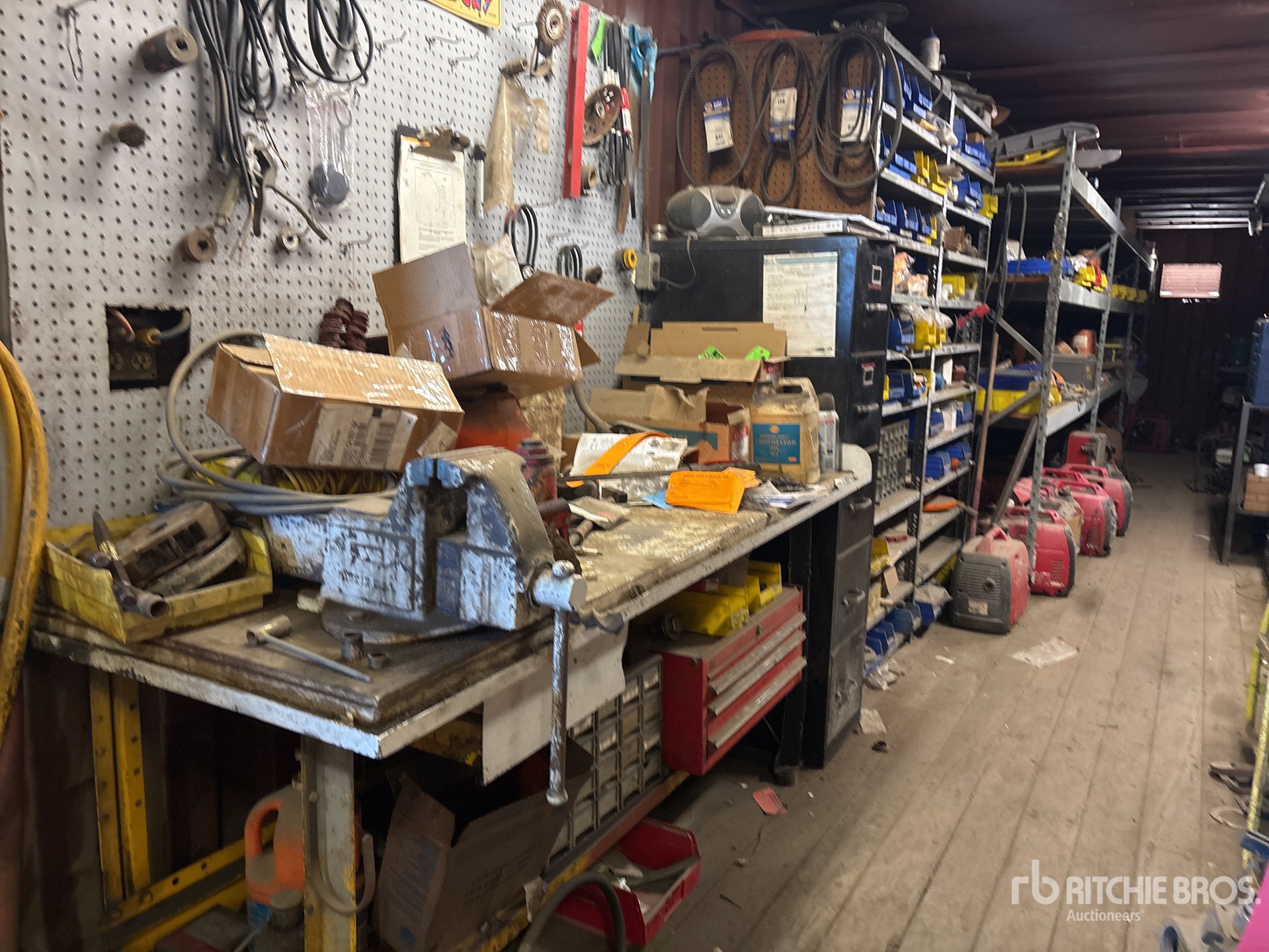 Aspect général with Image, coin avant gauche