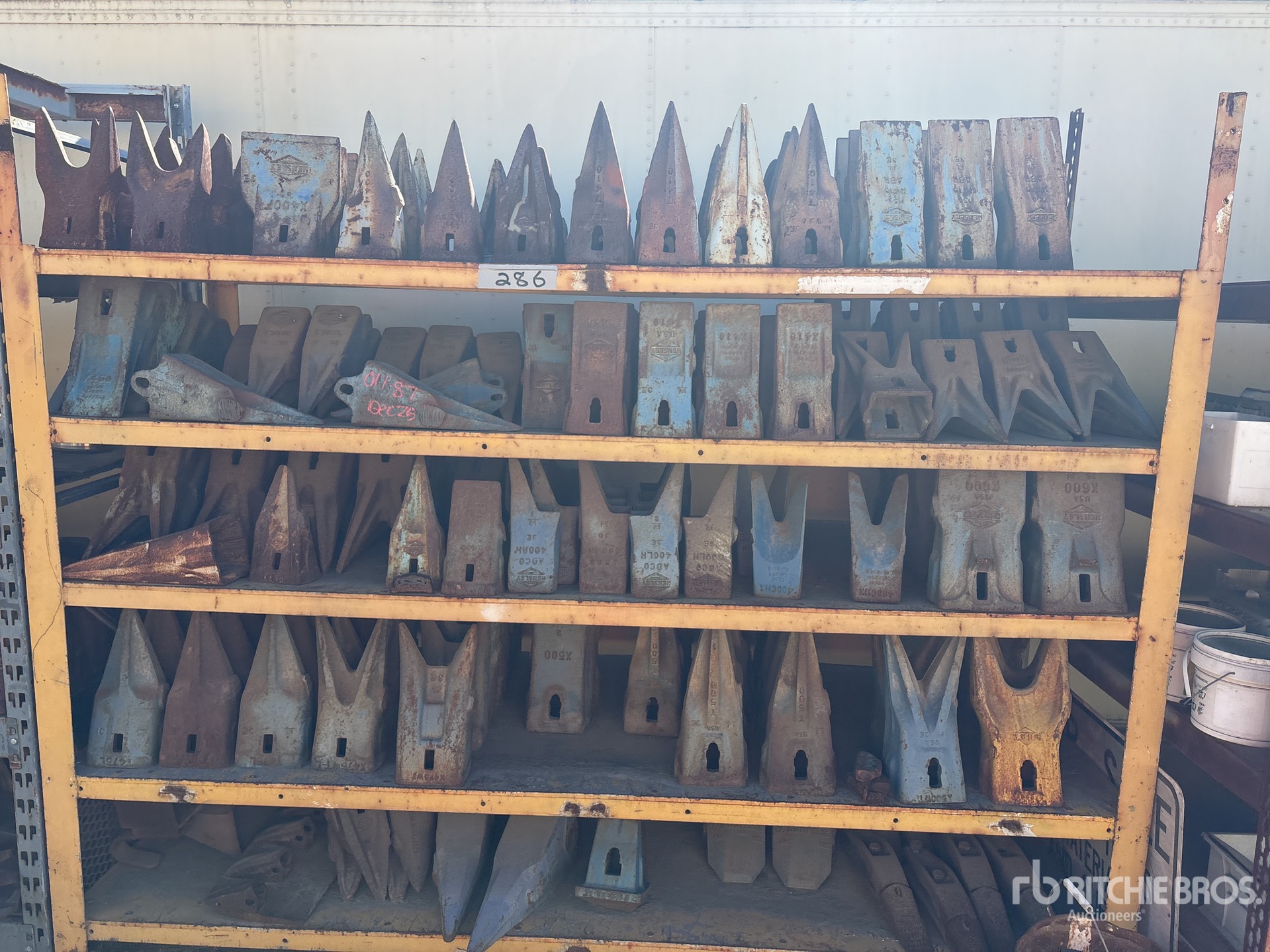 General Appearance with Imagen: esquina trasera izquierda