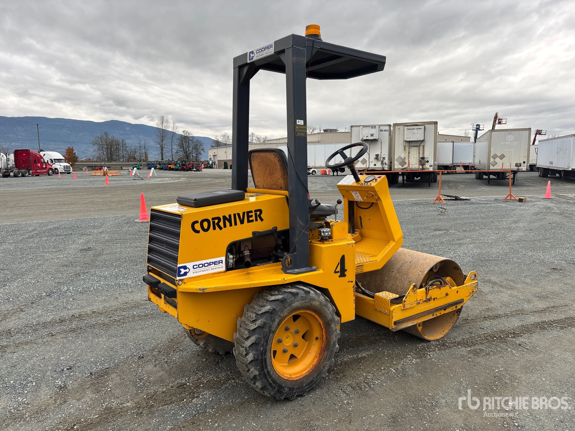 General Appearance with Imagen: esquina trasera derecha