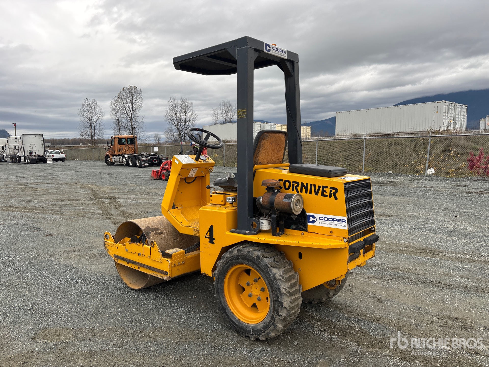 General Appearance with Imagen: esquina trasera izquierda