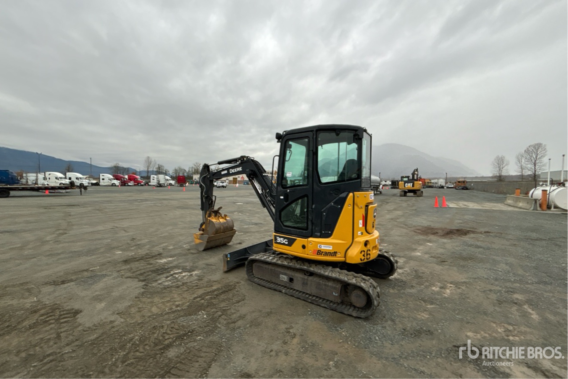 General Appearance with Imagen: esquina trasera izquierda