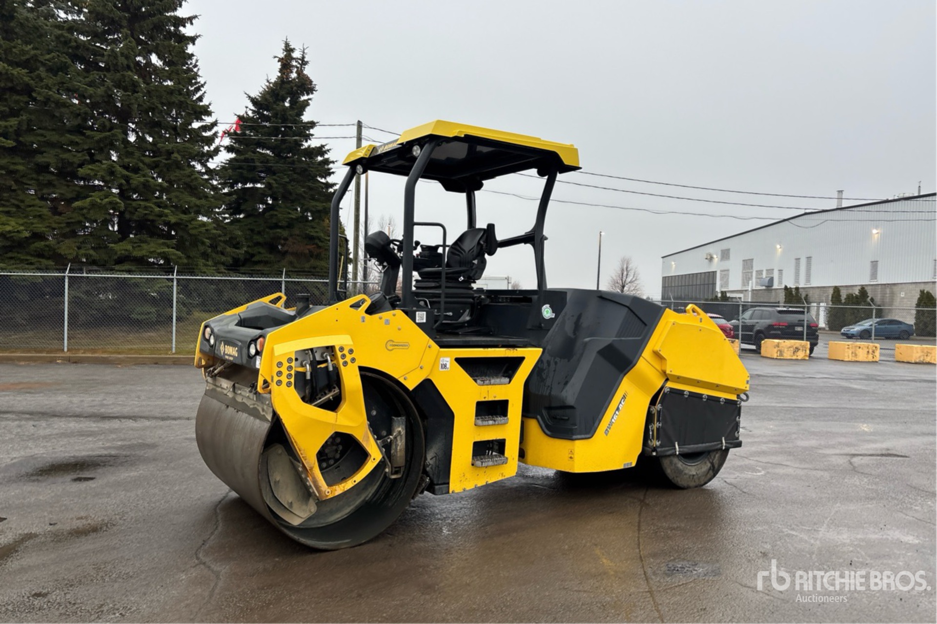 General Appearance with Zdjęcie, lewy górny róg