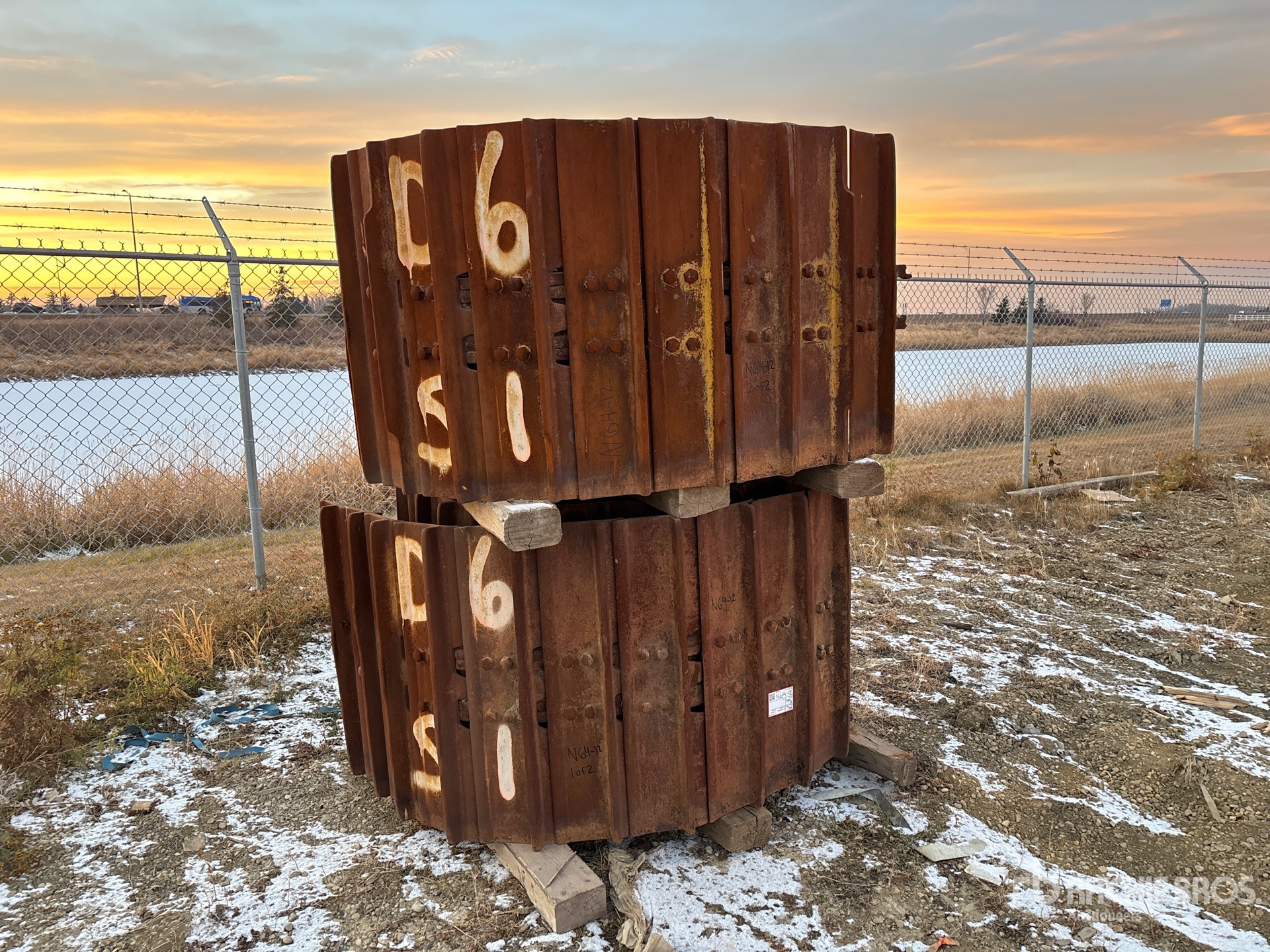 General Appearance with Foto, angolo anteriore destro