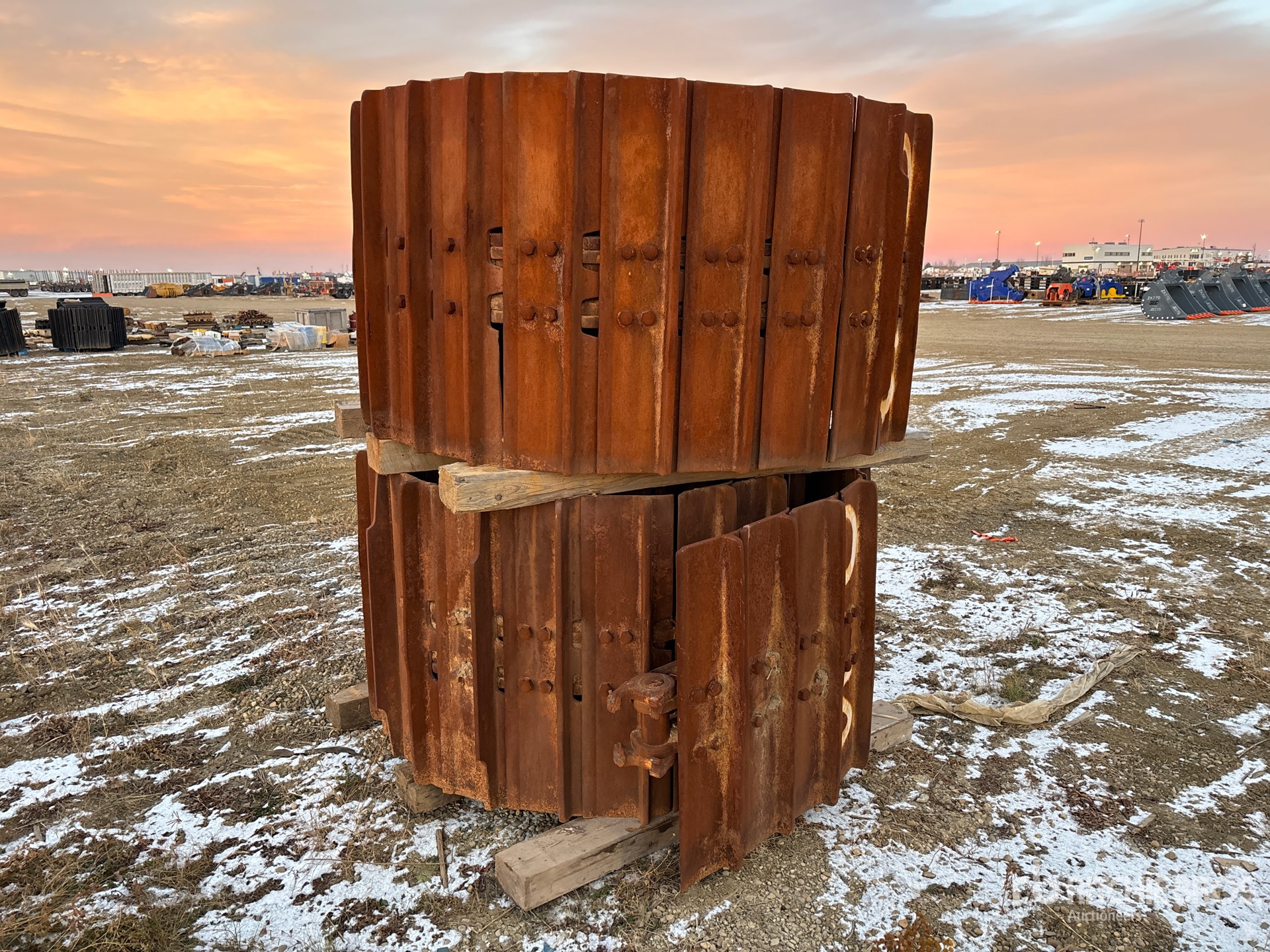 General Appearance with Foto, angolo anteriore sinistro