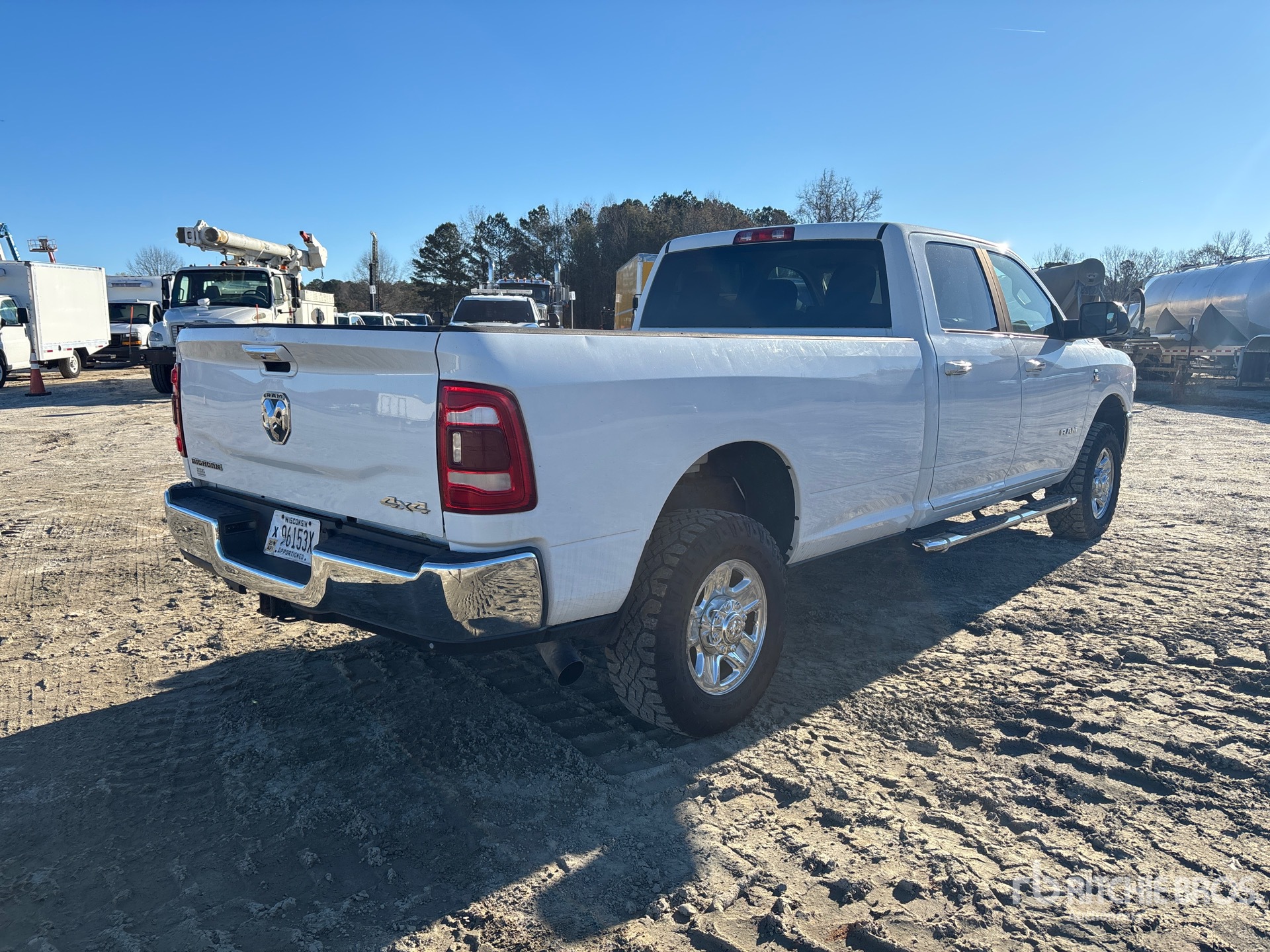 General Appearance with Picture, Right Rear Corner