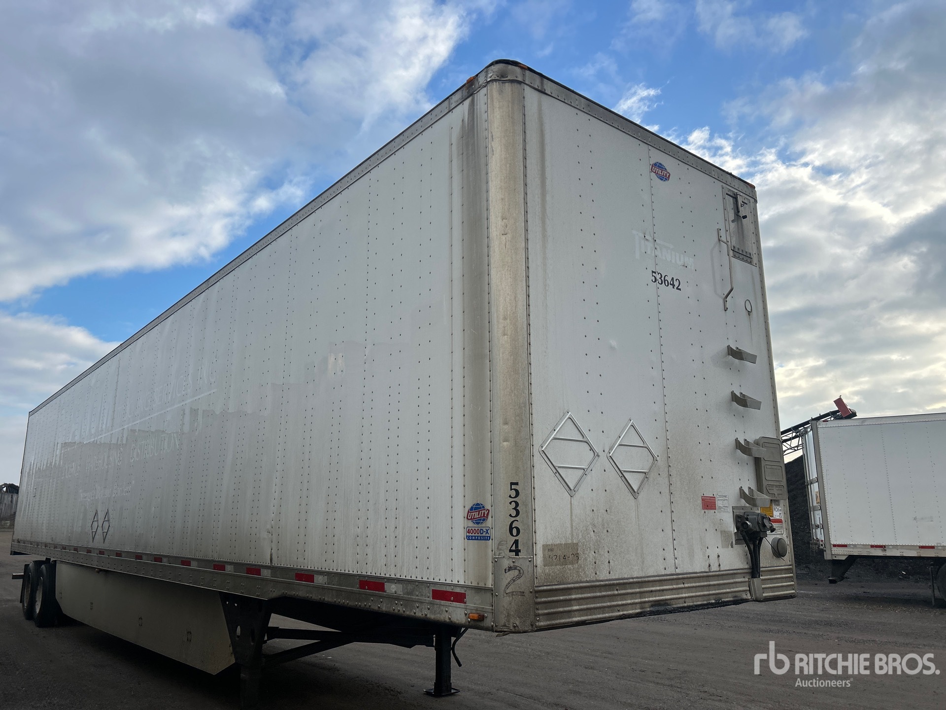 General Appearance with Foto, angolo anteriore destro