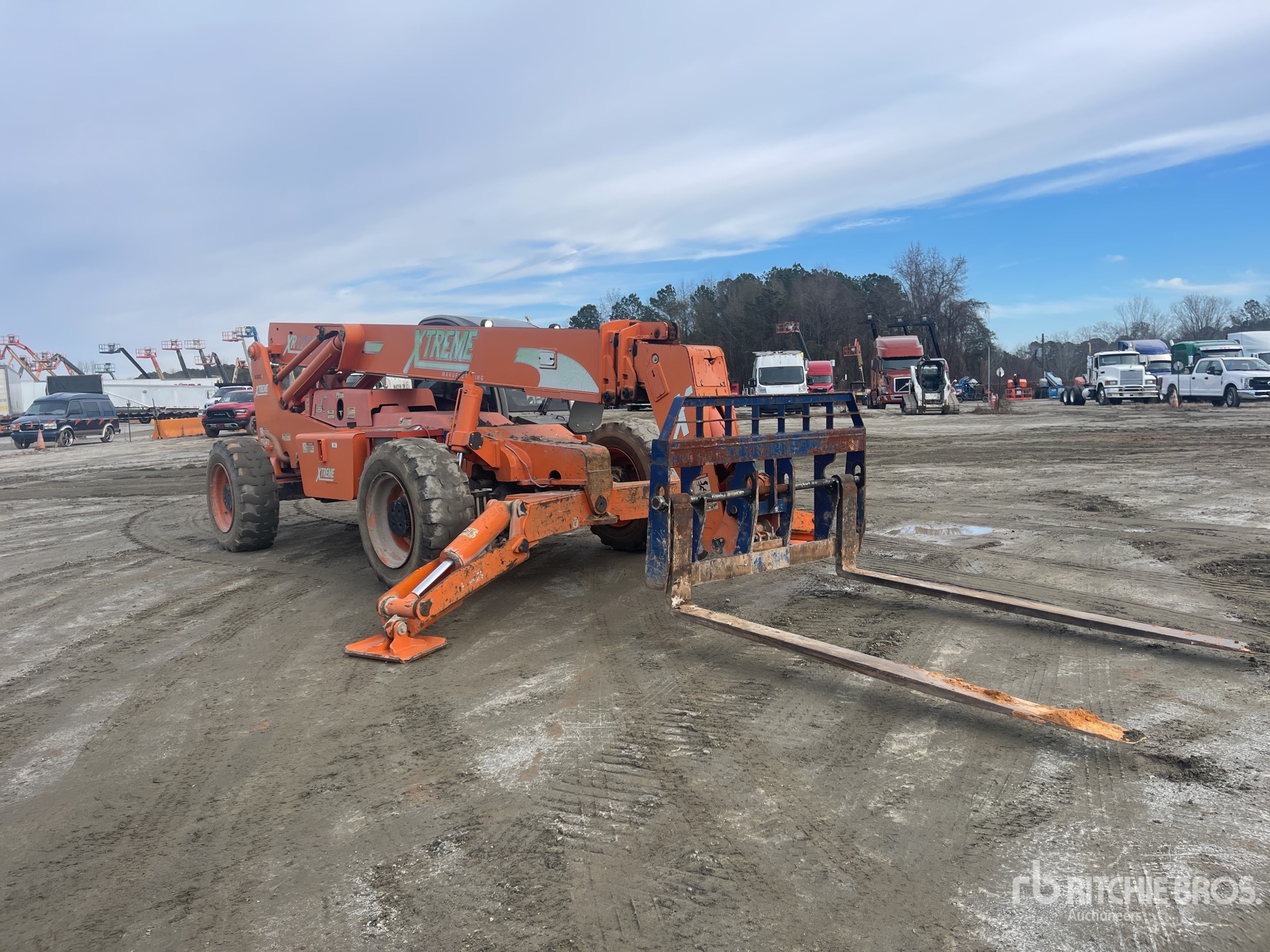 General Appearance with Foto, angolo anteriore destro