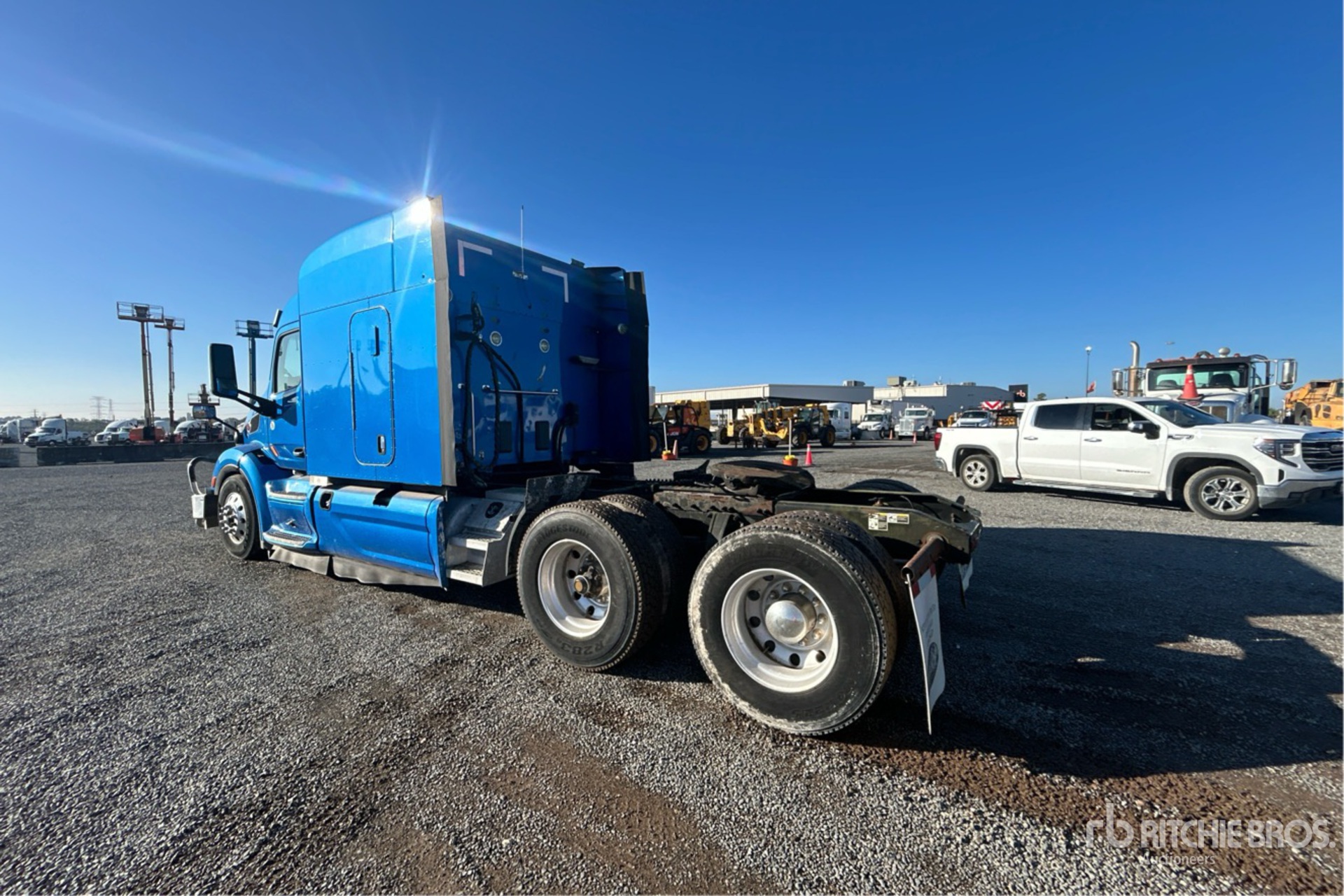 General Appearance with Picture, Left Rear Corner